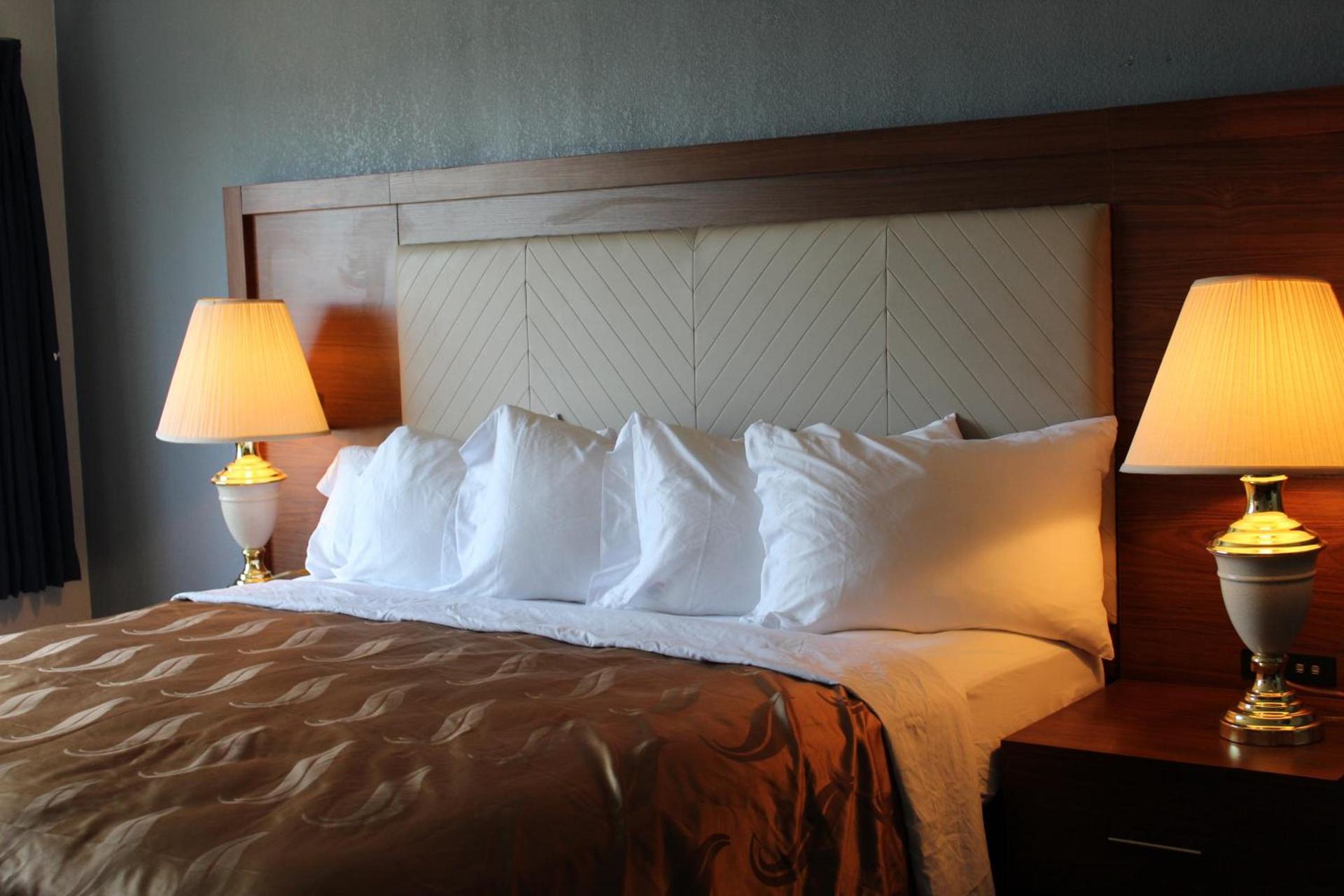 Quality Inn - On The Lake Clarksville-Boydton photo 73