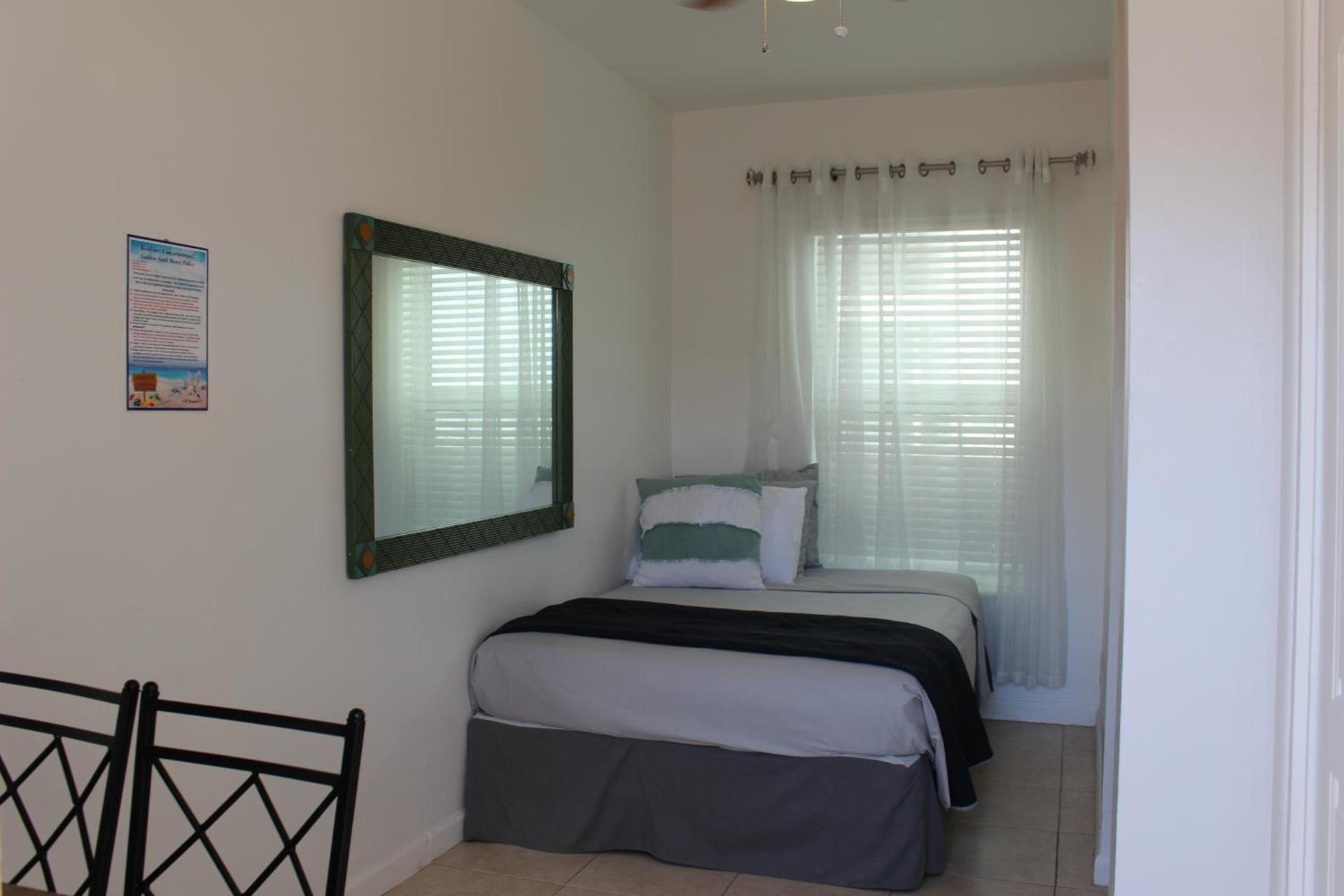 Golden Sand Oceanfront photo 43