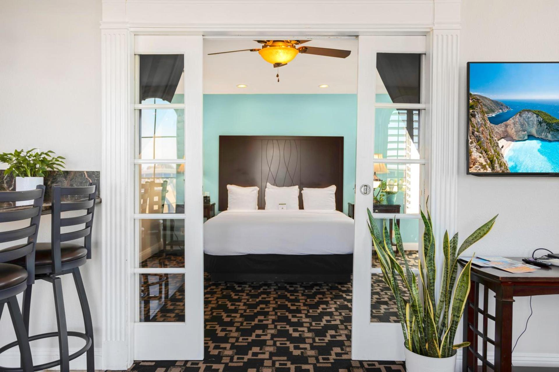 The Hotel Oceanside photo 55