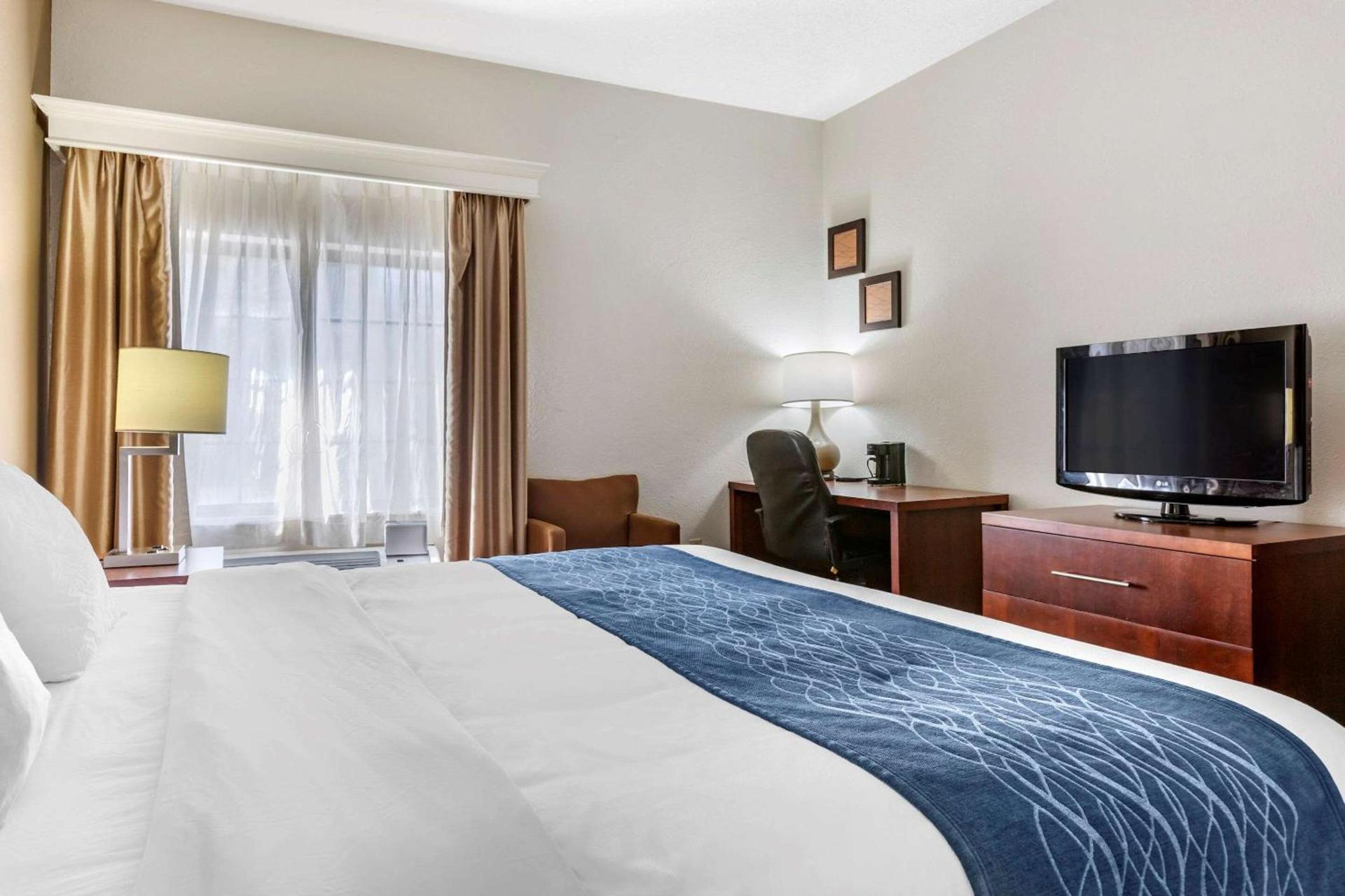Comfort Inn Downtown - University Area photo 9