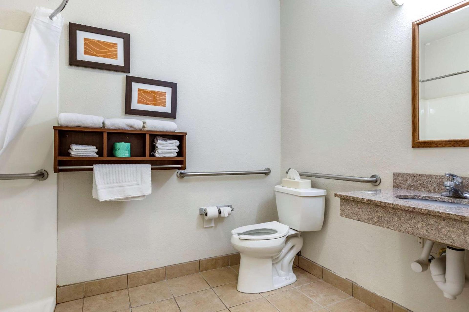 Comfort Inn Downtown - University Area photo 12