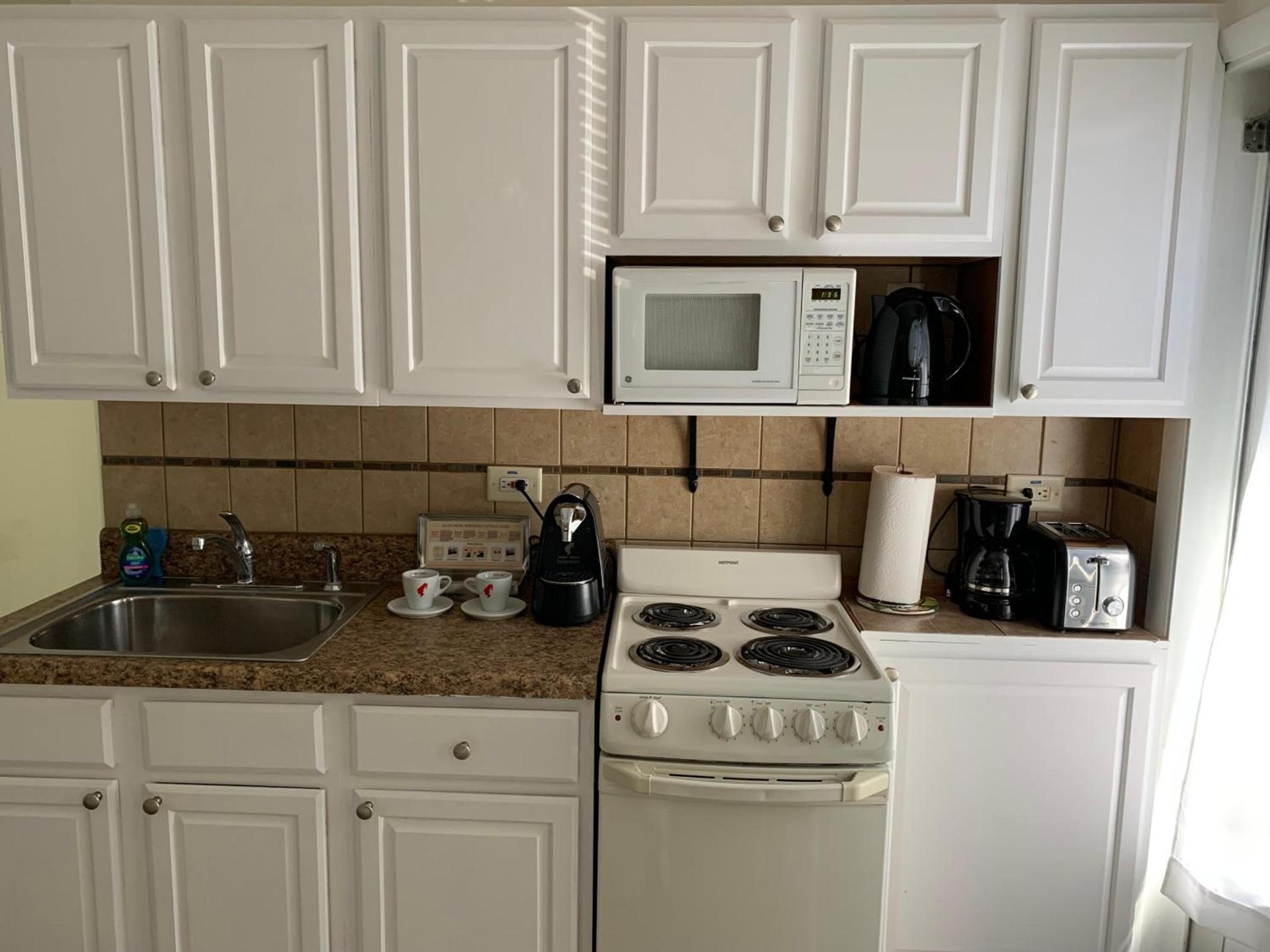 Tiana Beach Inn photo 14