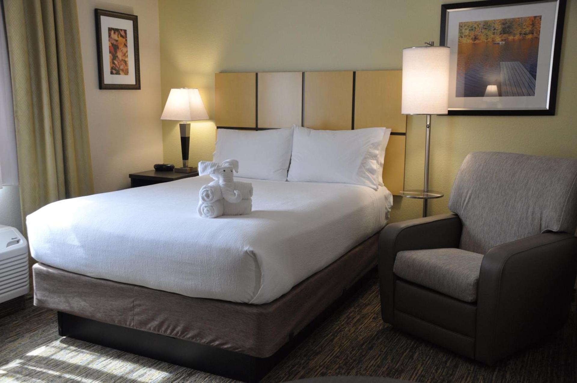 Candlewood Suites Washington-Dulles Herndon by IHG photo 28
