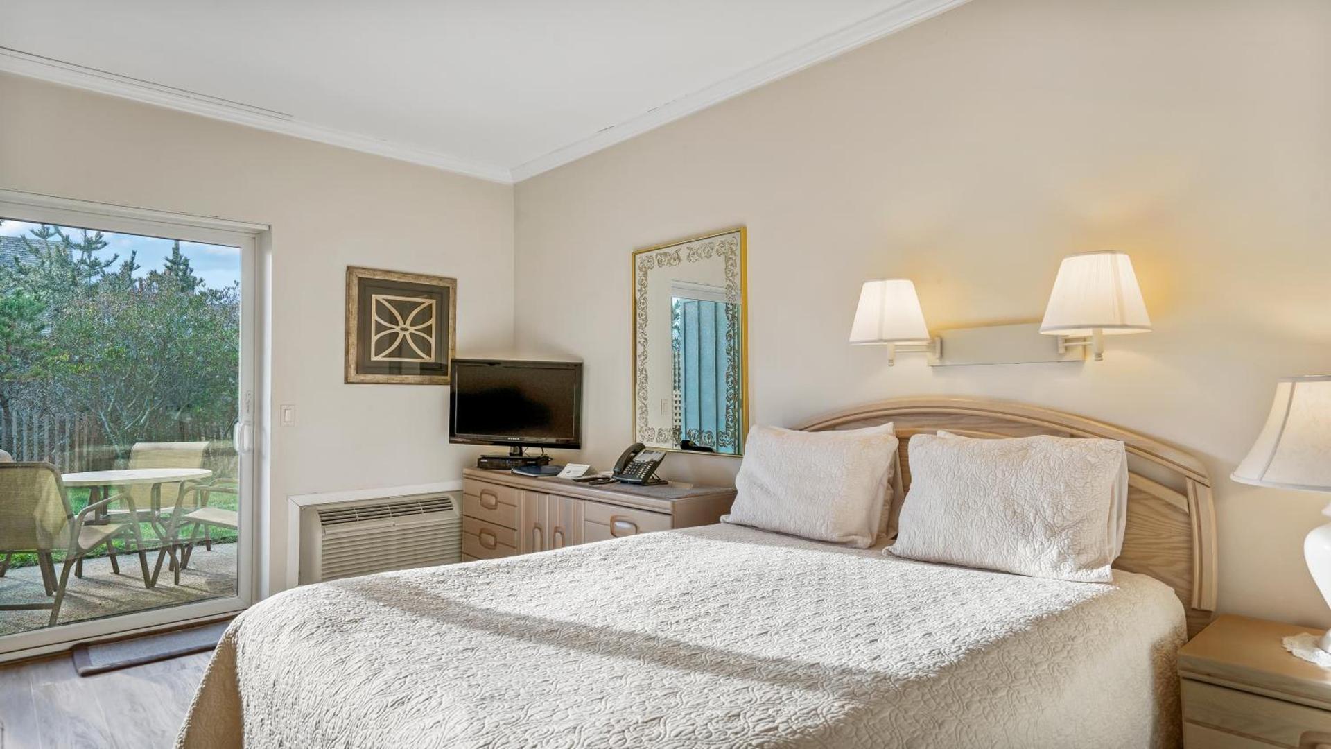 Windward Shores photo 60