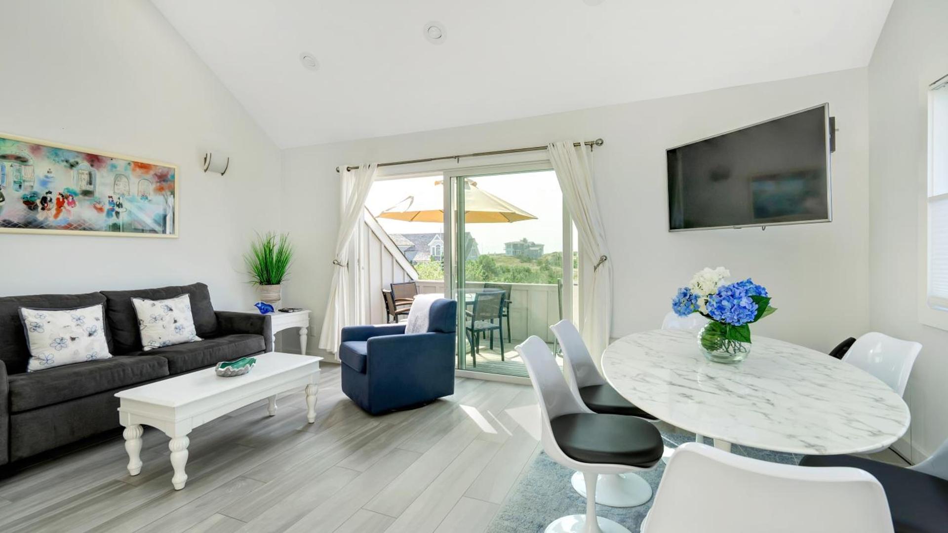Windward Shores photo 56
