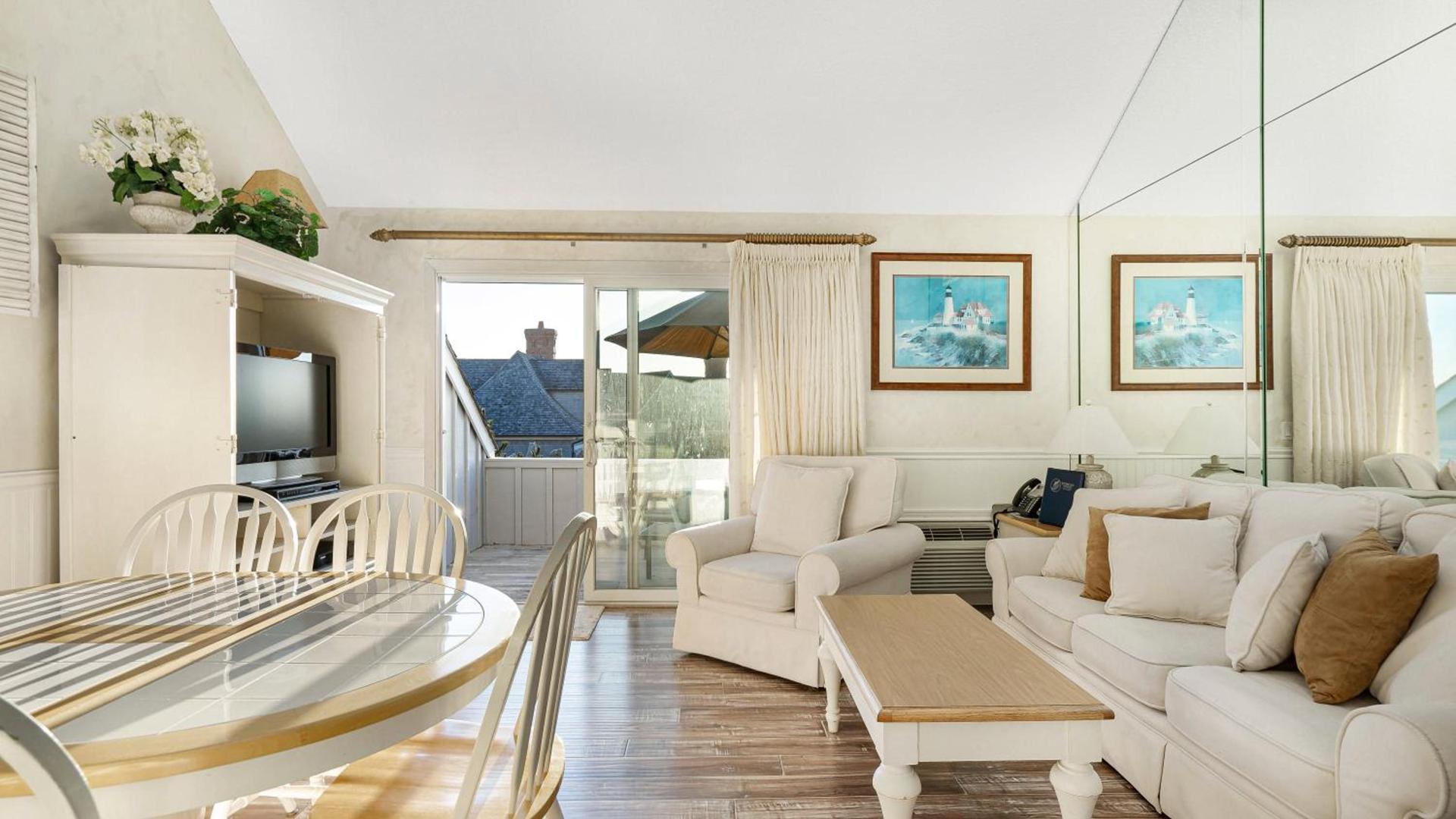 Windward Shores photo 76