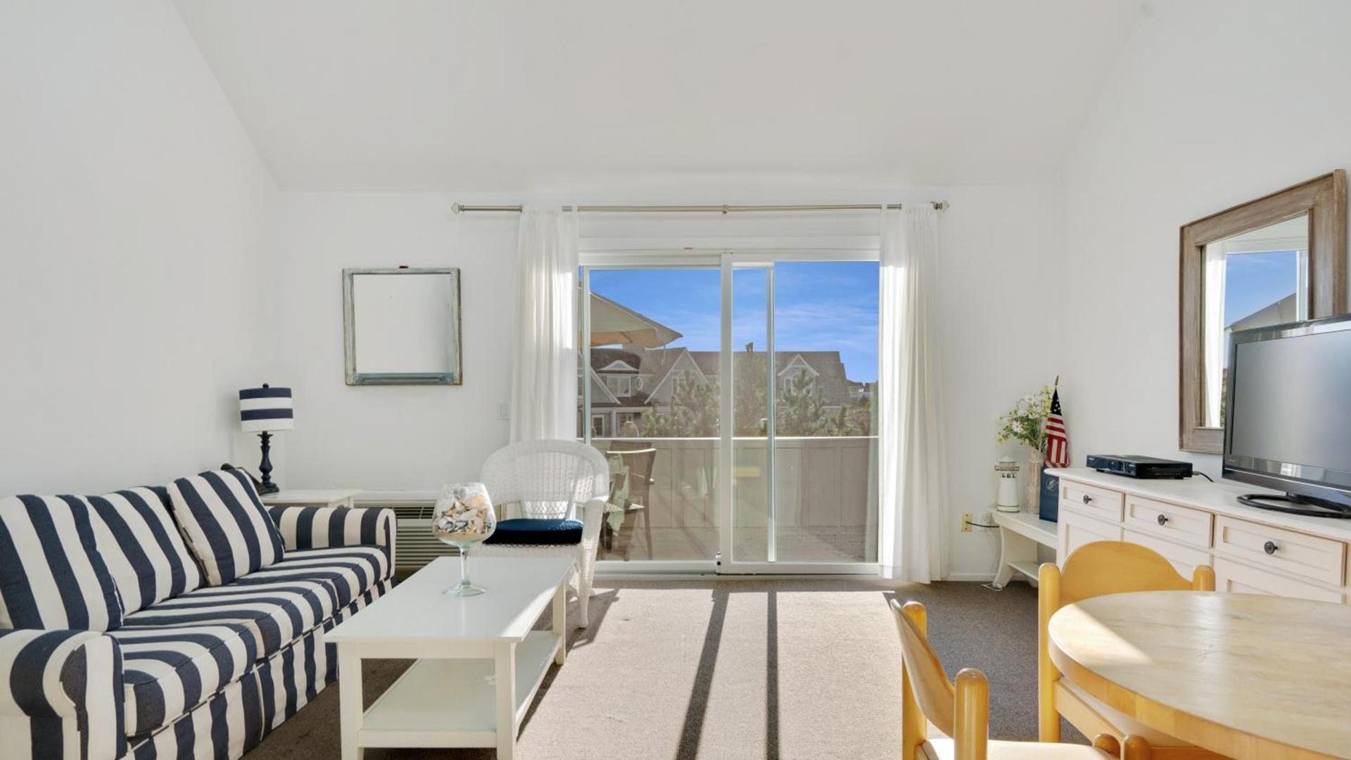Windward Shores photo 57