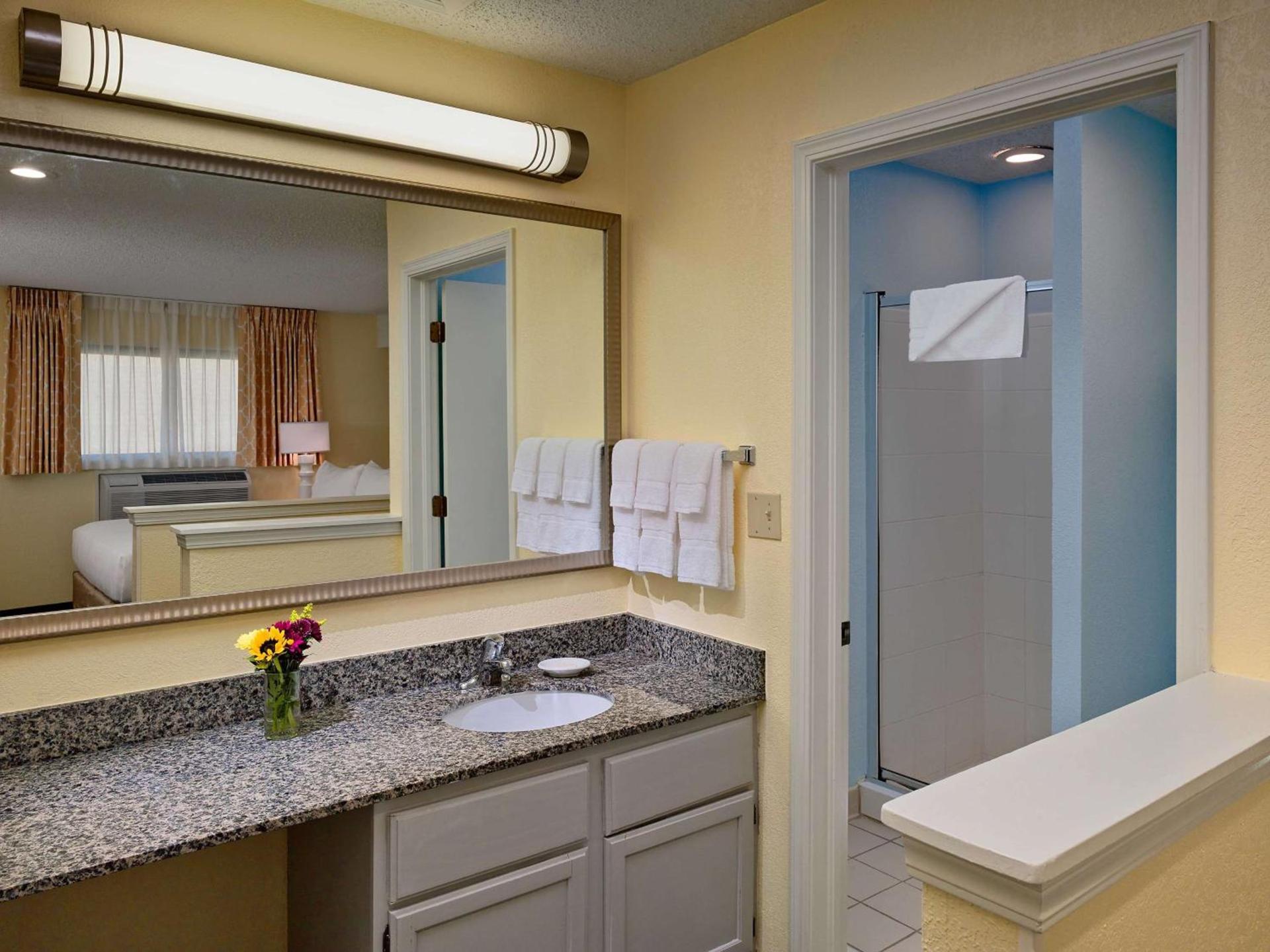 Sonesta ES Suites St. Louis - Chesterfield photo 27