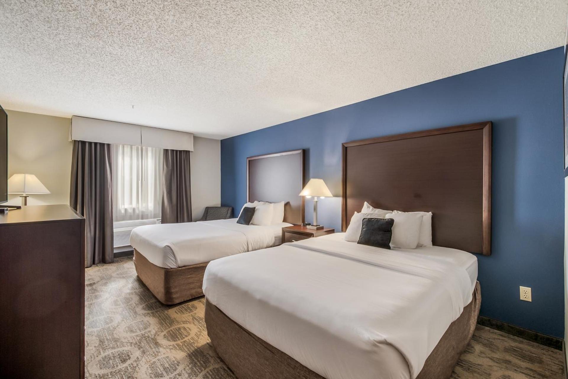 Red Lion Inn & Suites Sequim at Olympic National Park photo 21