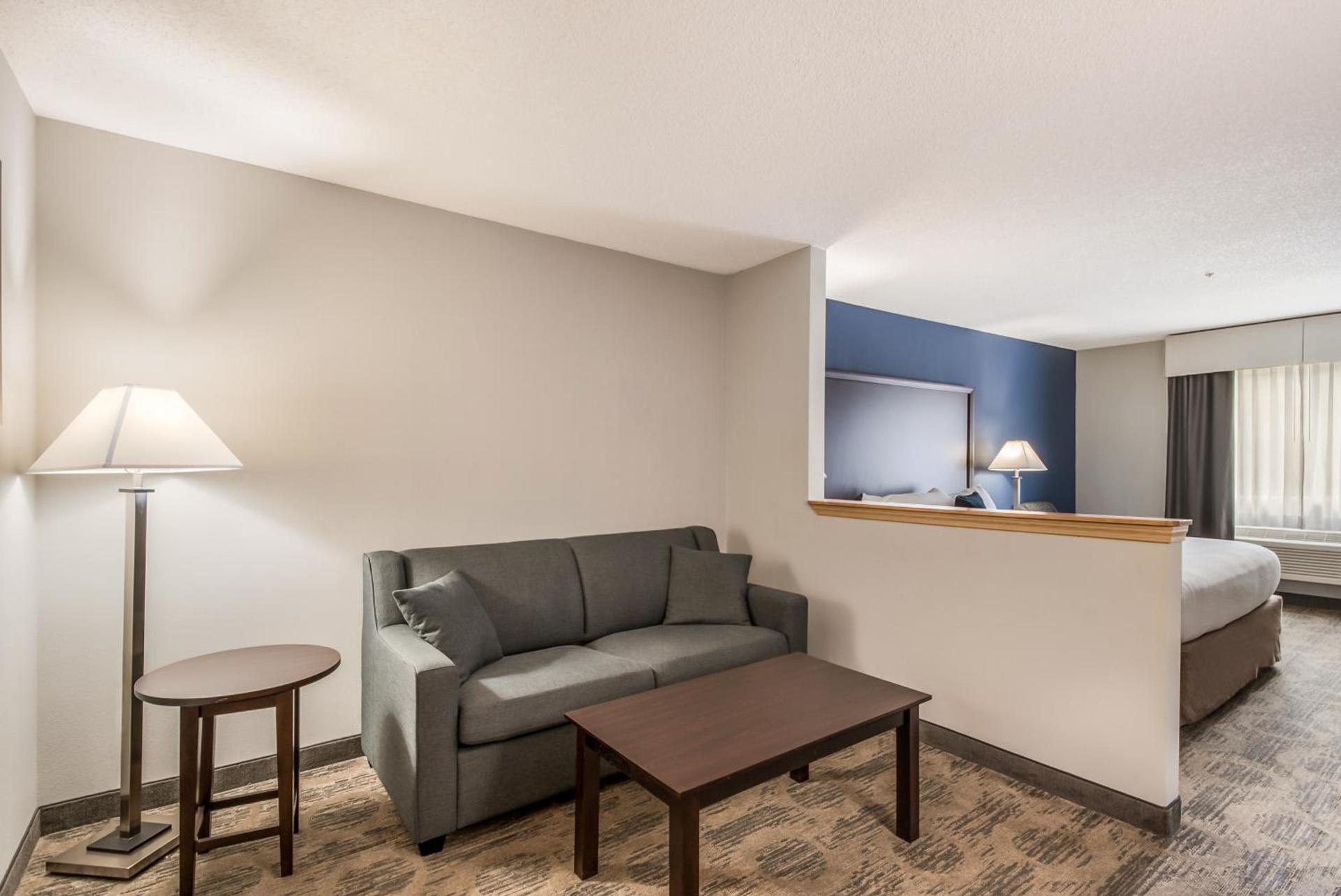Red Lion Inn & Suites Sequim at Olympic National Park photo 27
