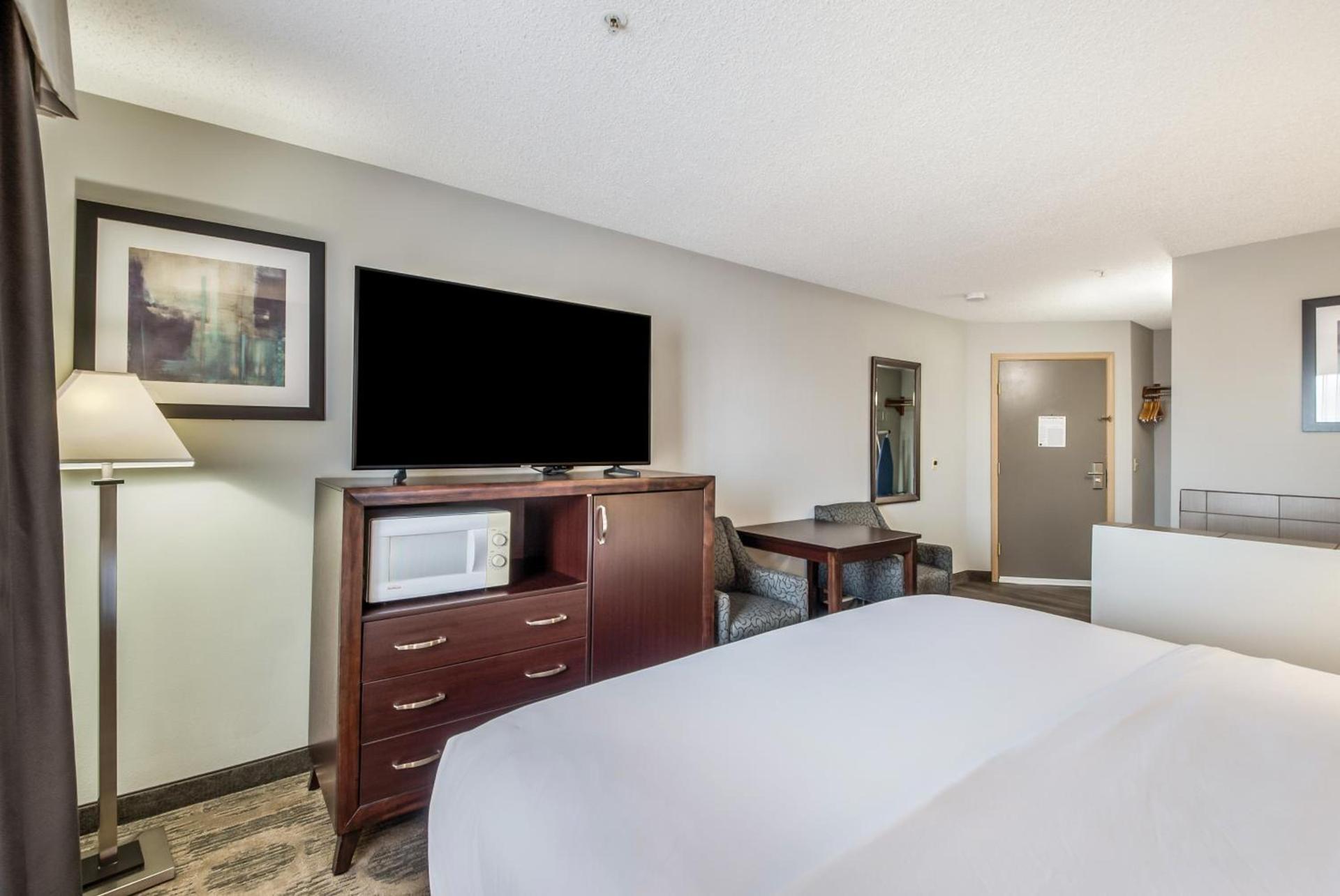 Red Lion Inn & Suites Sequim at Olympic National Park photo 26