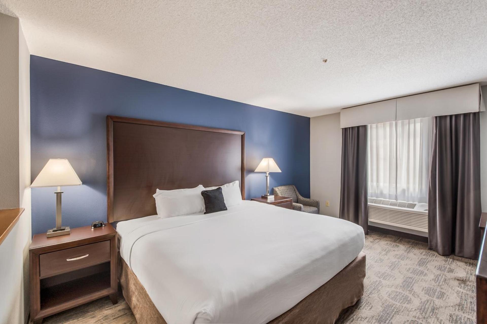 Red Lion Inn & Suites Sequim at Olympic National Park photo 28