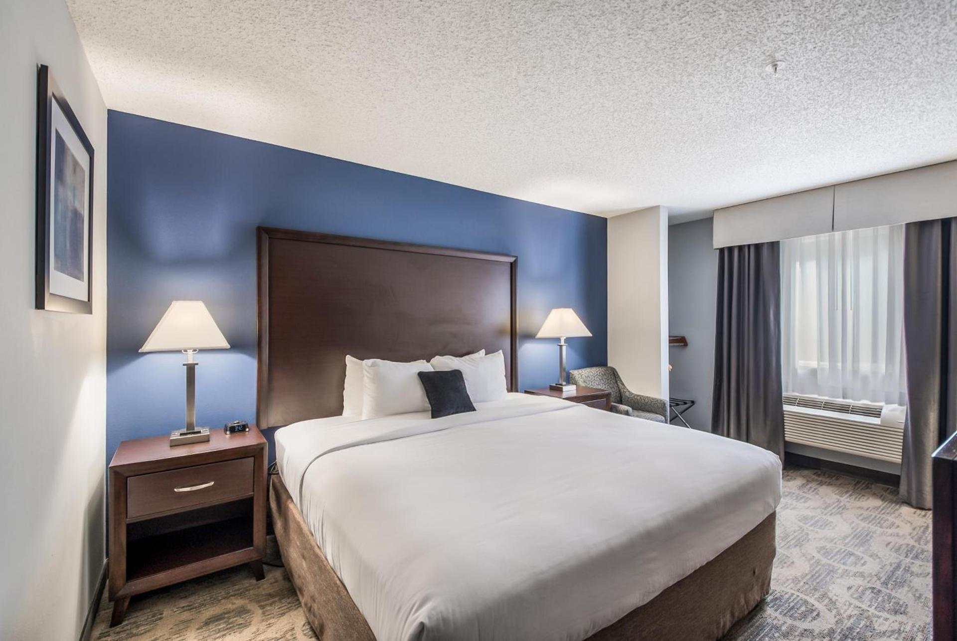 Red Lion Inn & Suites Sequim at Olympic National Park photo 30