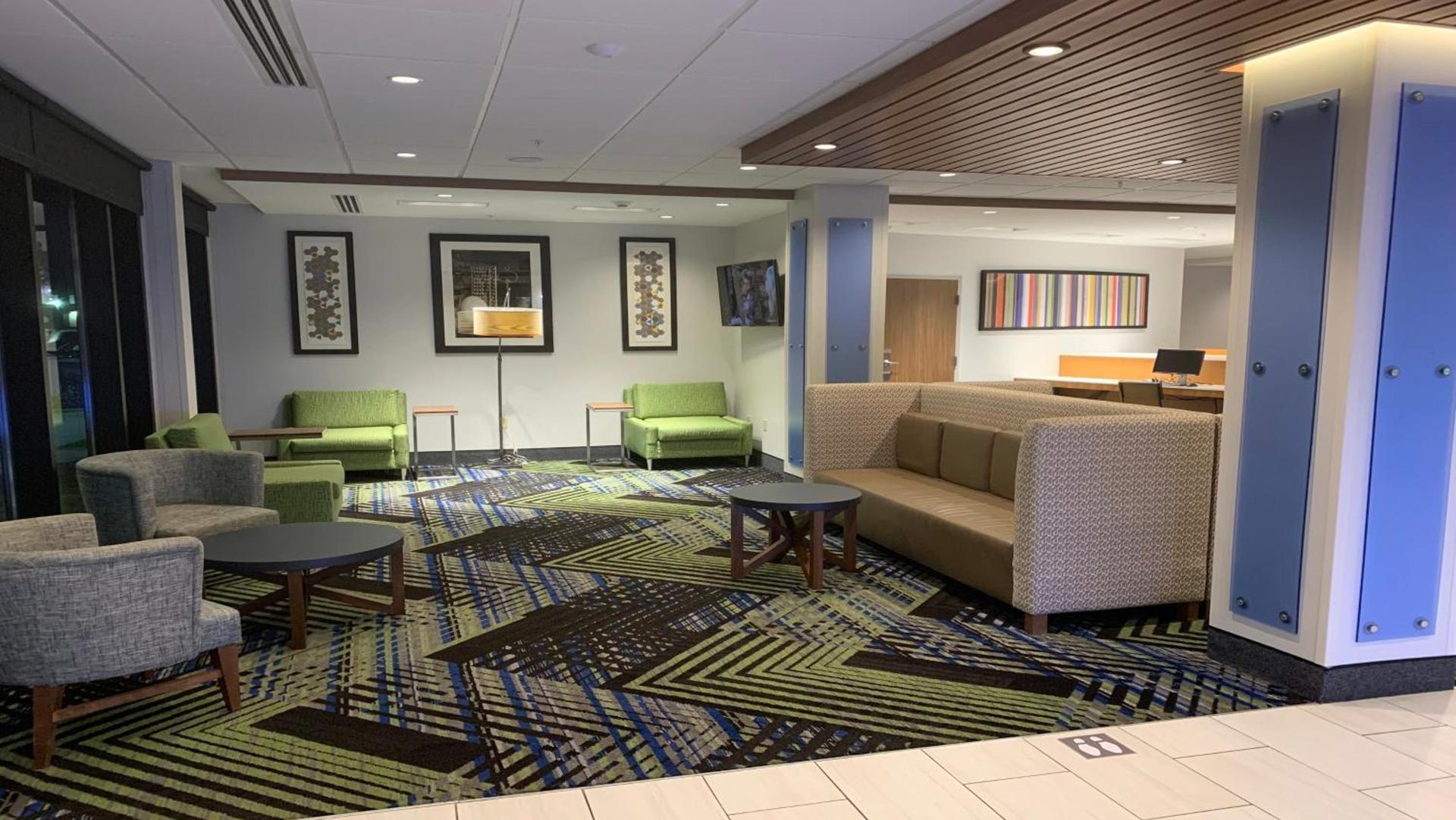 Holiday Inn Express & Suites - Middletown by IHG photo 20