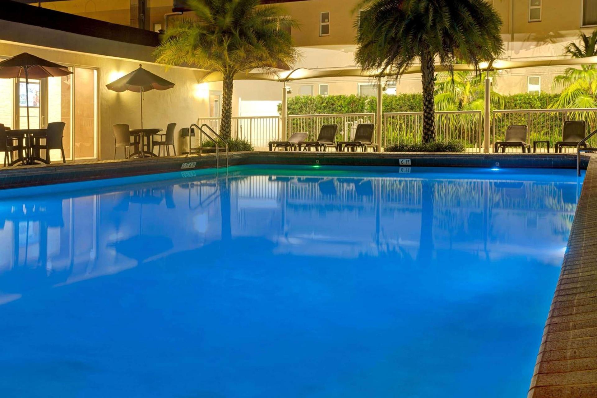 Ramada by Wyndham Miami Springs/Miami International Airport photo 28