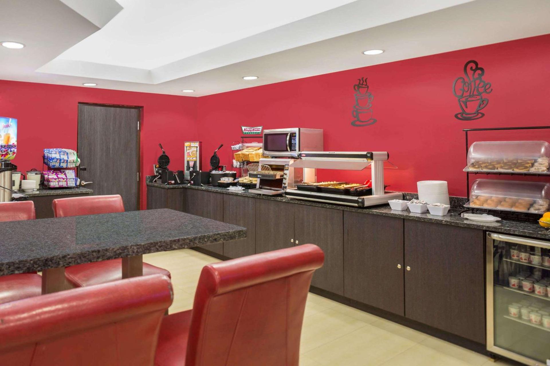 Ramada by Wyndham Miami Springs/Miami International Airport photo 7