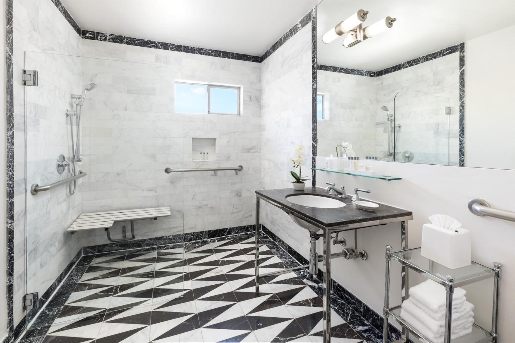 Mosaic Hotel Beverly Hills photo 63