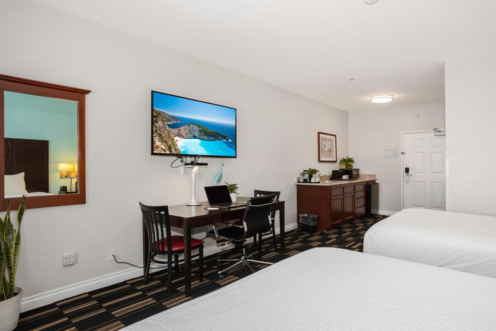 The Hotel Oceanside photo 74