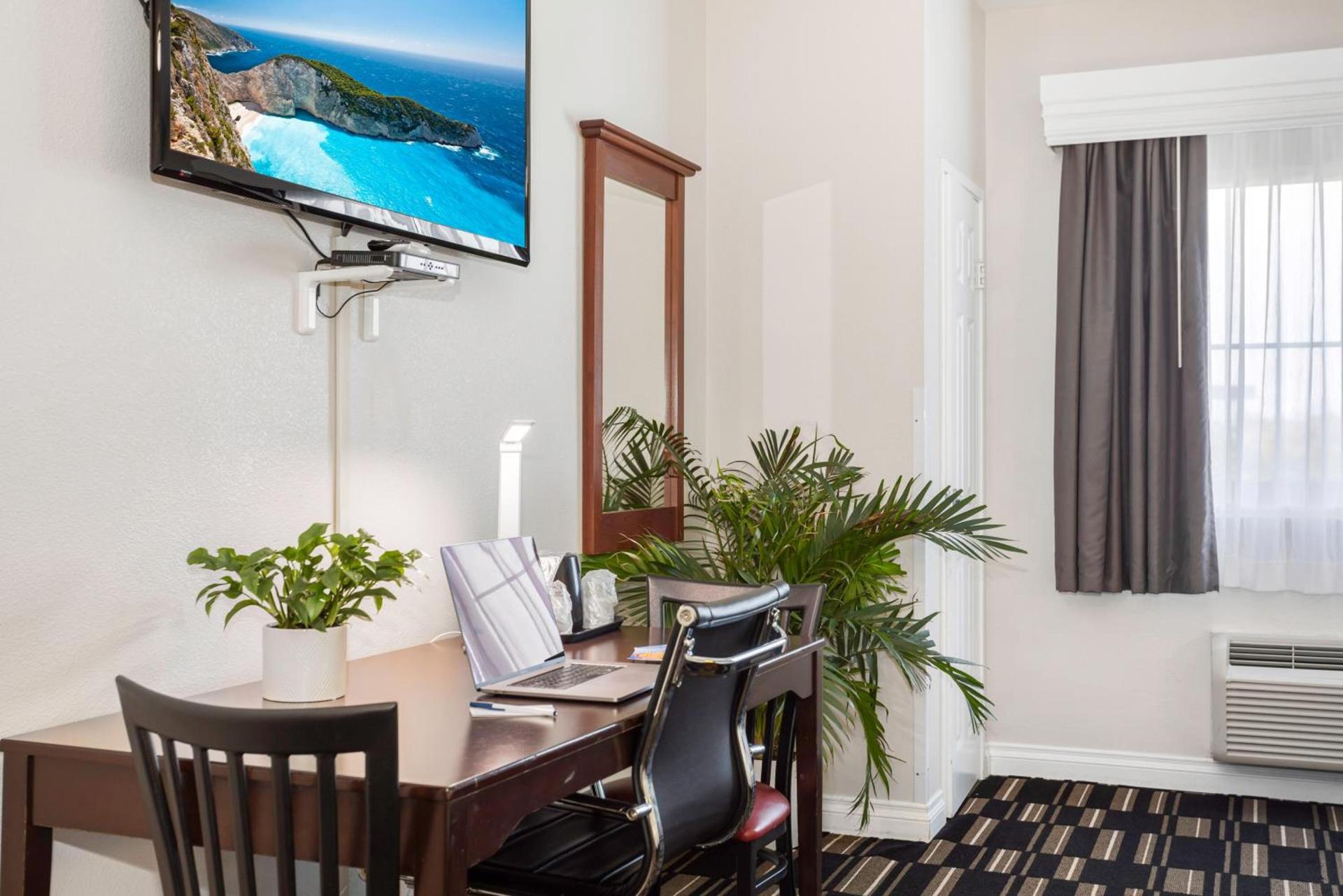 The Hotel Oceanside photo 91