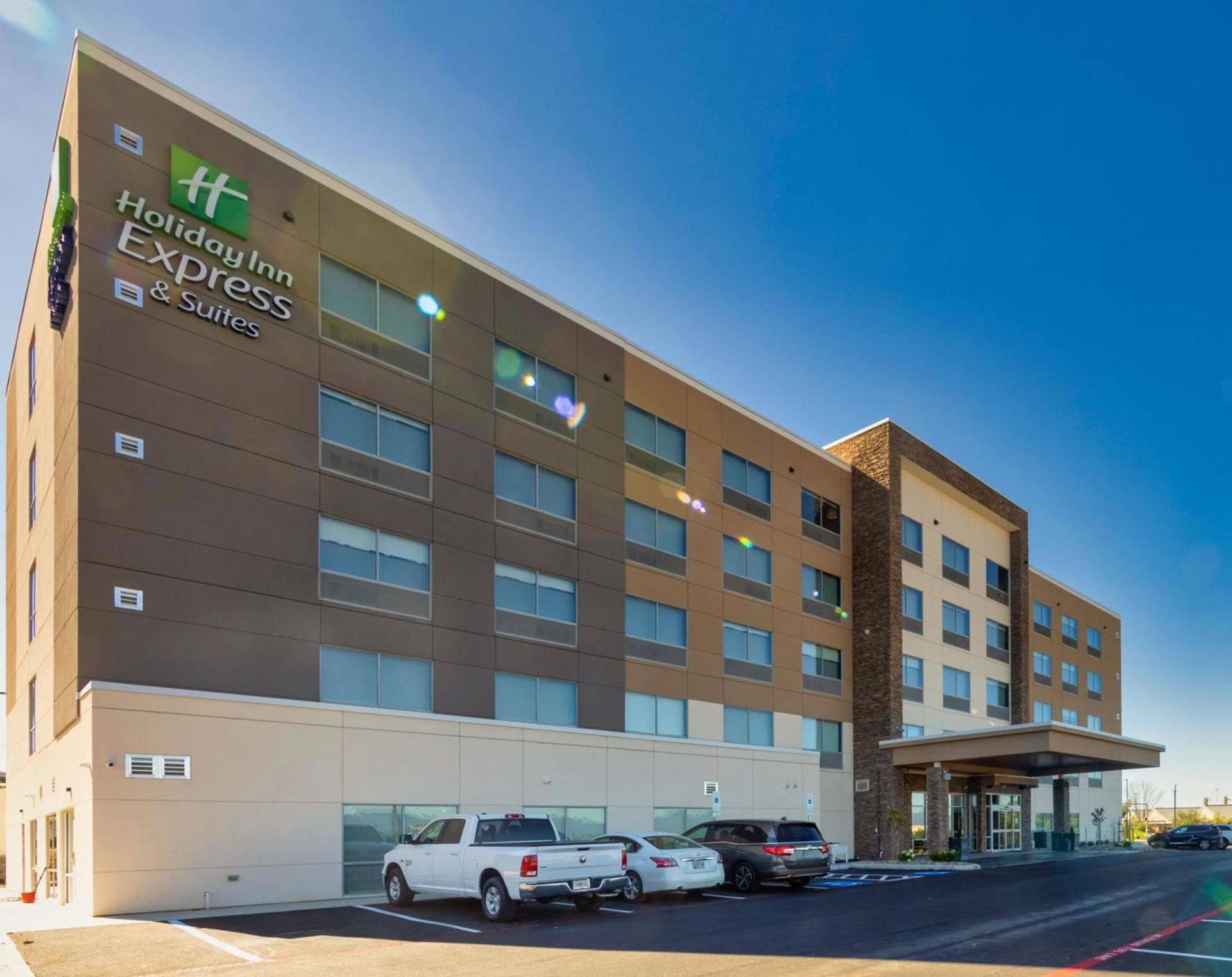 Holiday Inn Express & Suites - Harrisonburg University Area by IHG photo 25