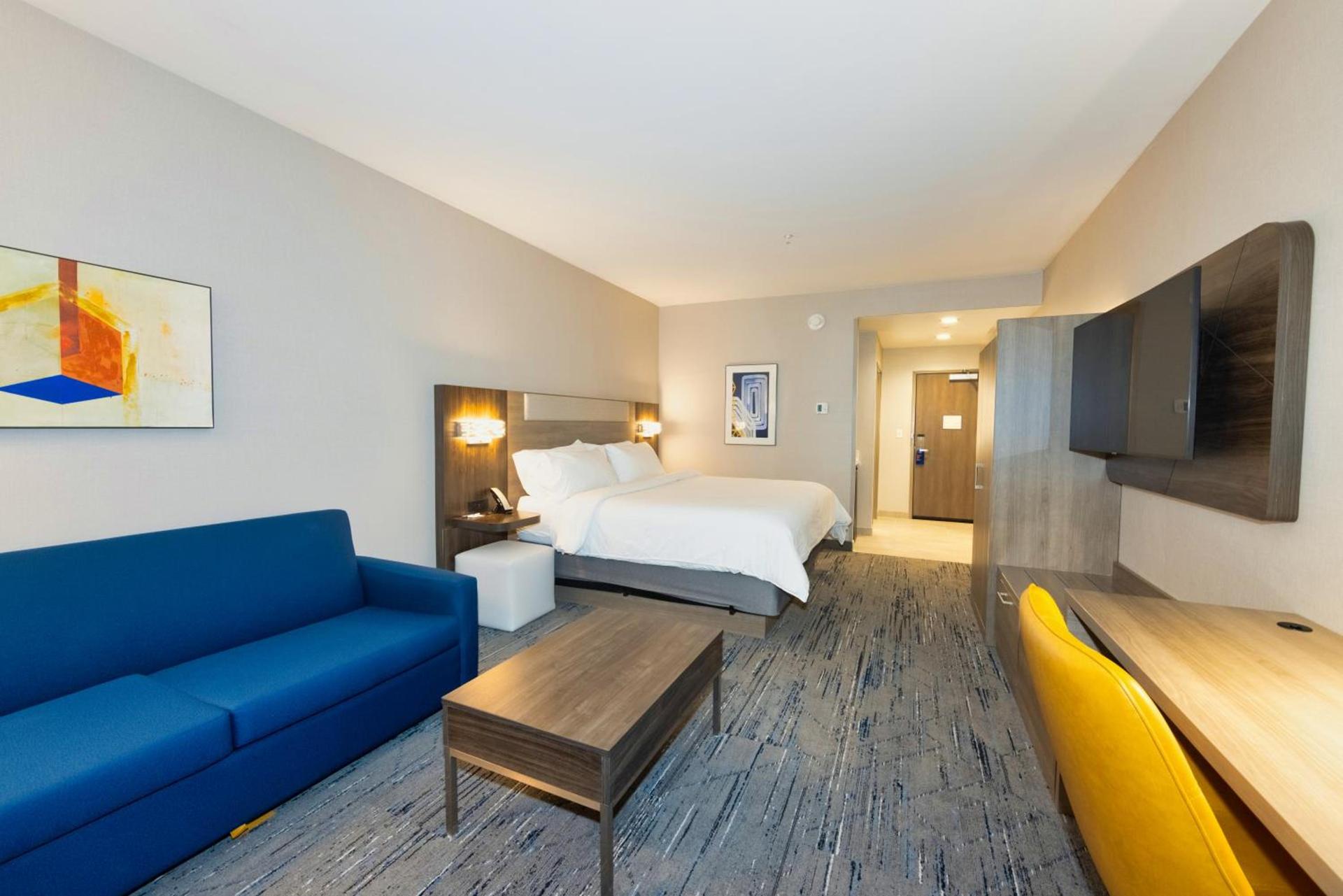 Holiday Inn Express & Suites - Harrisonburg University Area by IHG photo 27