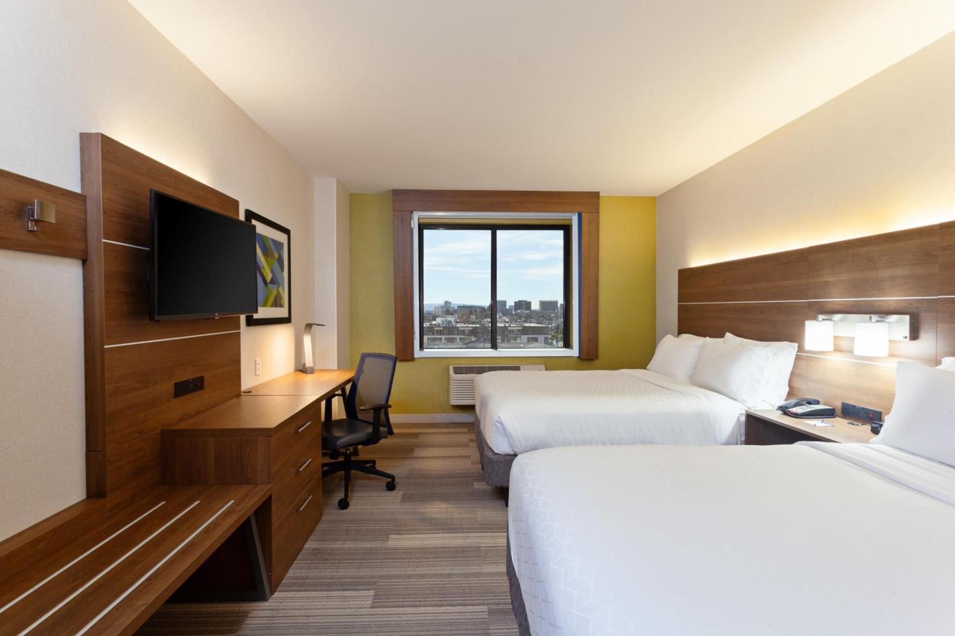 Holiday Inn Express Los Angeles LAX Airport by IHG photo 29
