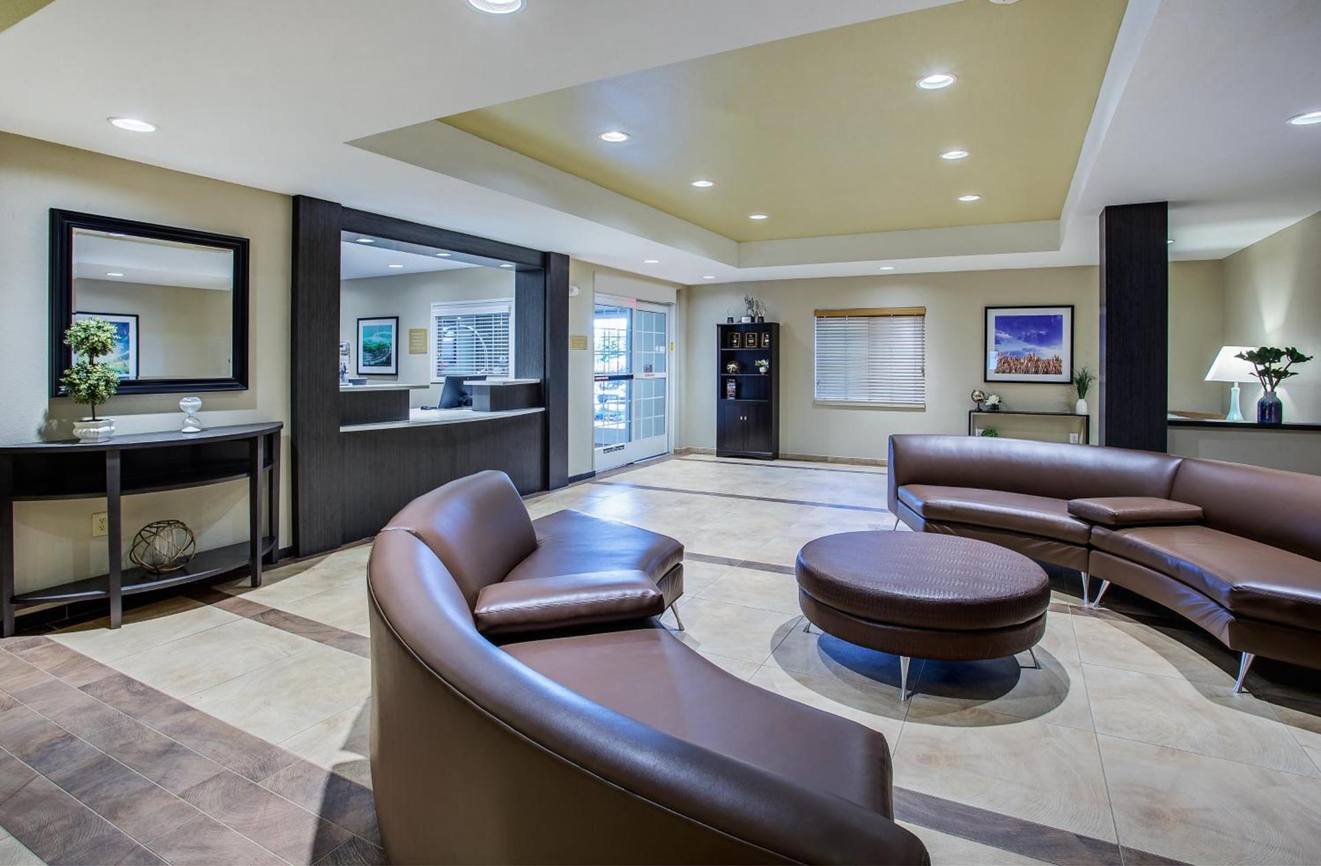 Candlewood Suites Bowling Green by IHG photo 9