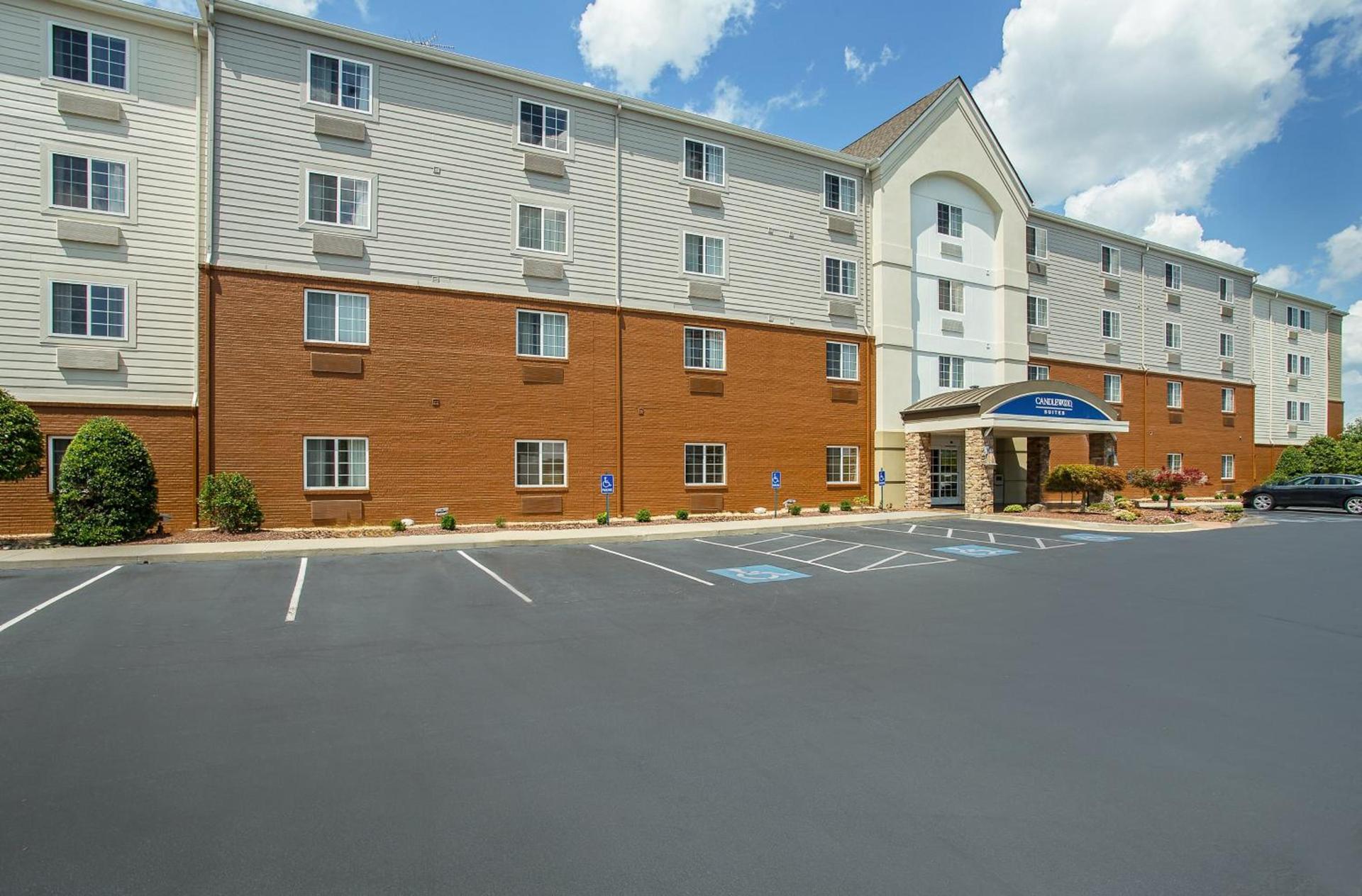 Candlewood Suites Bowling Green by IHG photo 13