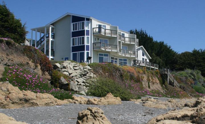 The Oceanfront Inn — hotel in Shelter Cove