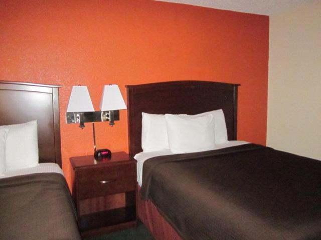AmericInn by Wyndham Plymouth photo 15