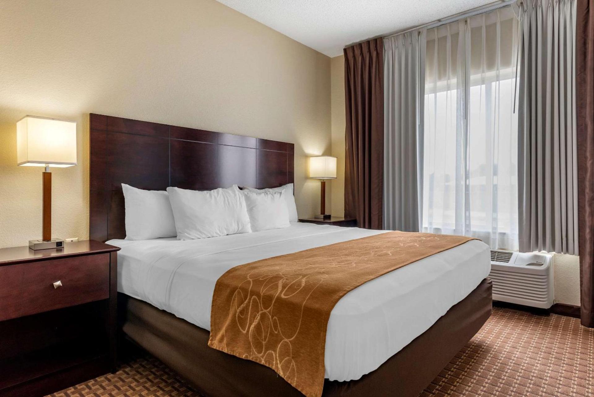 SureStay by Best Western Marion photo 12