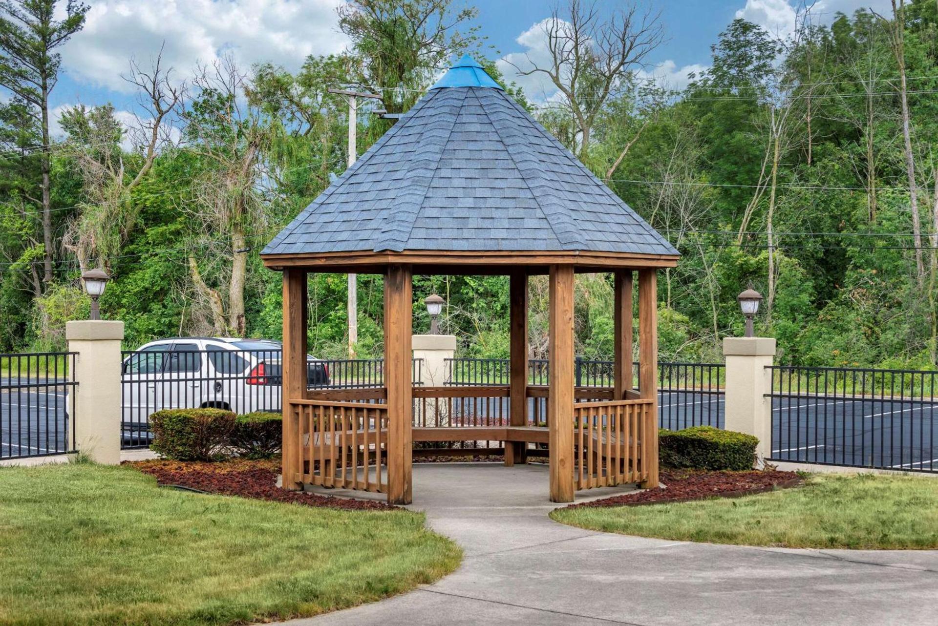 SureStay by Best Western Marion photo 25