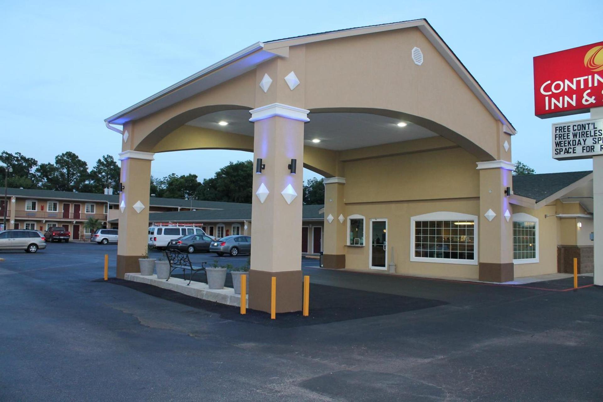 Continental Inn and Suites Nacogdoches TX SFA University Downtown photo 7