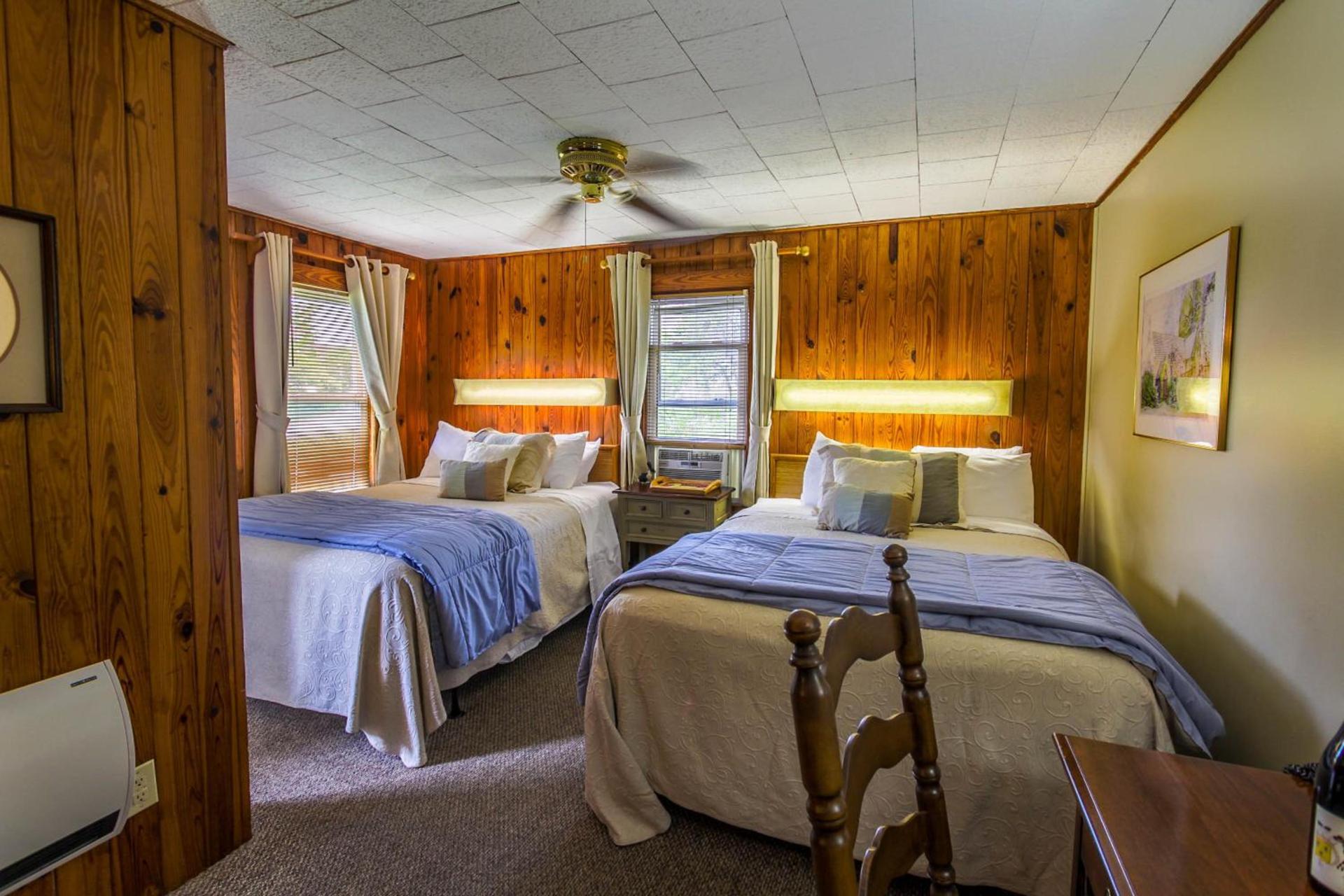 Mountainaire Inn and Log Cabins photo 18