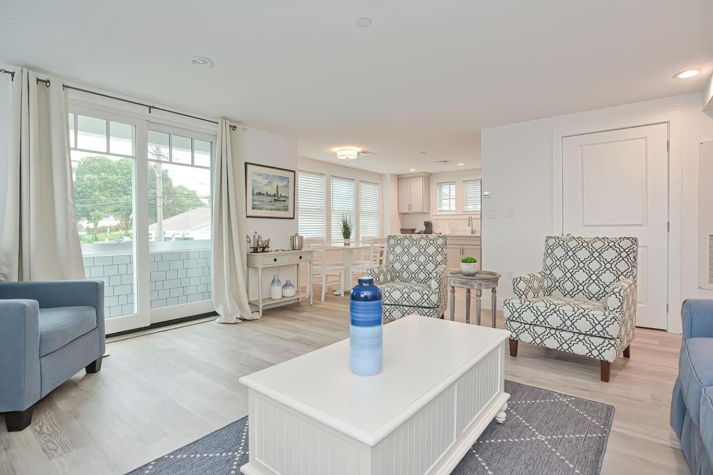 Harbourtown Suites on Plymouth Harbor photo 61