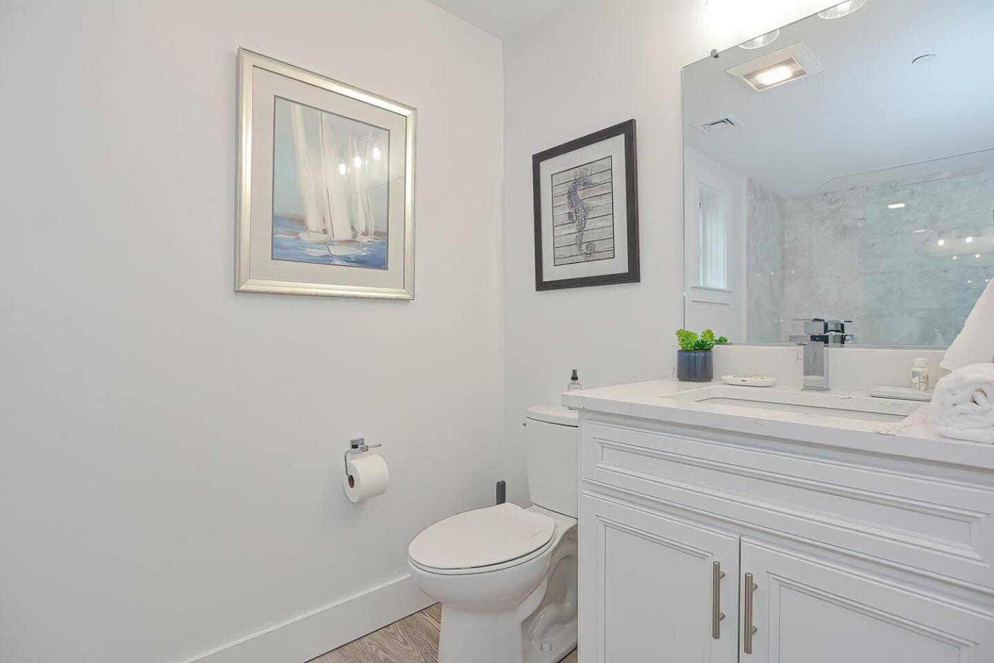 Harbourtown Suites on Plymouth Harbor photo 30