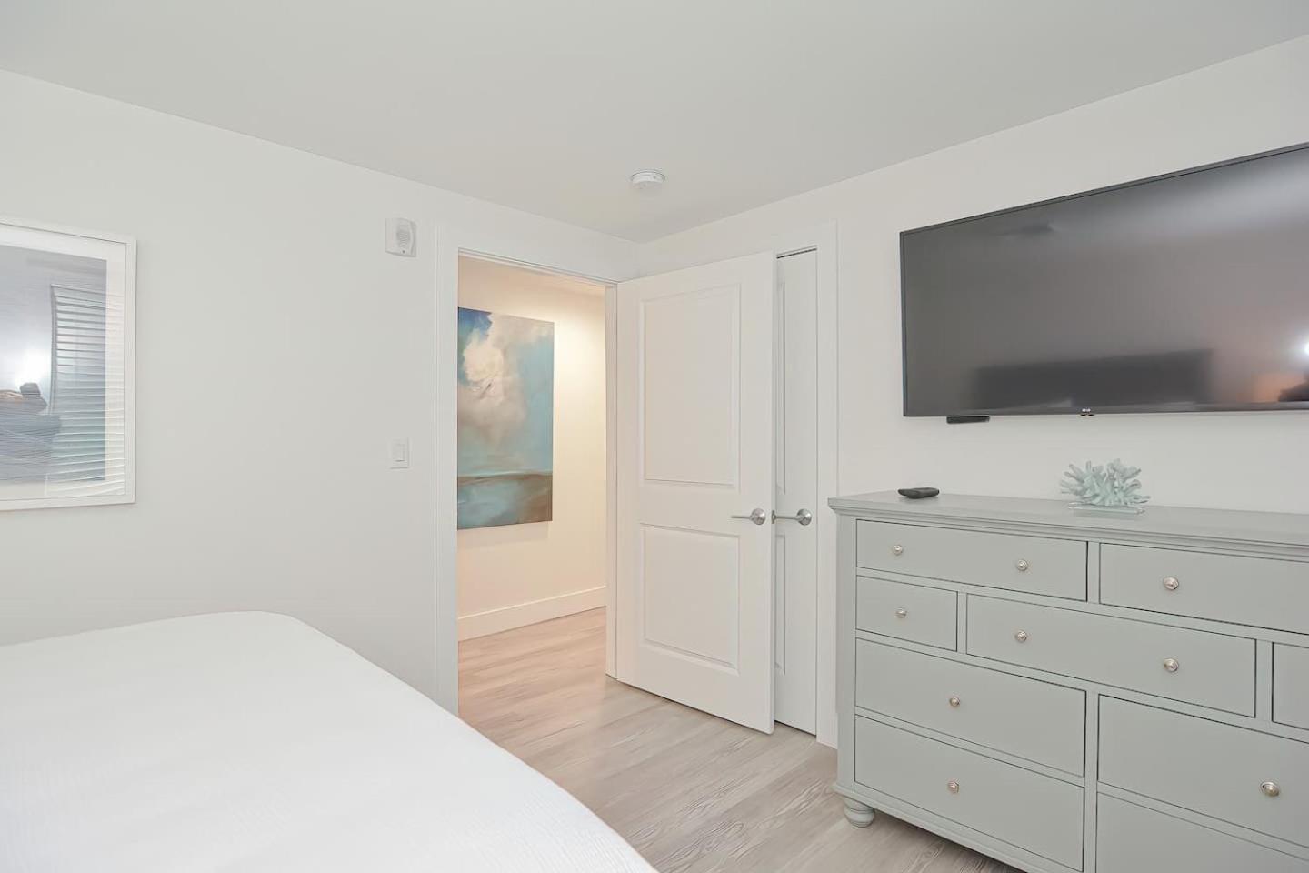 Harbourtown Suites on Plymouth Harbor photo 29