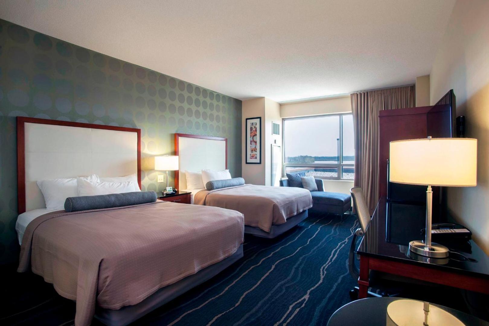 Bally's Quad Cities Casino & Hotel photo 3