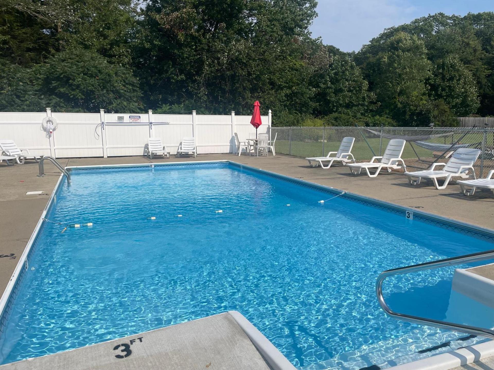 Kennebunkport Motor Lodge photo 23