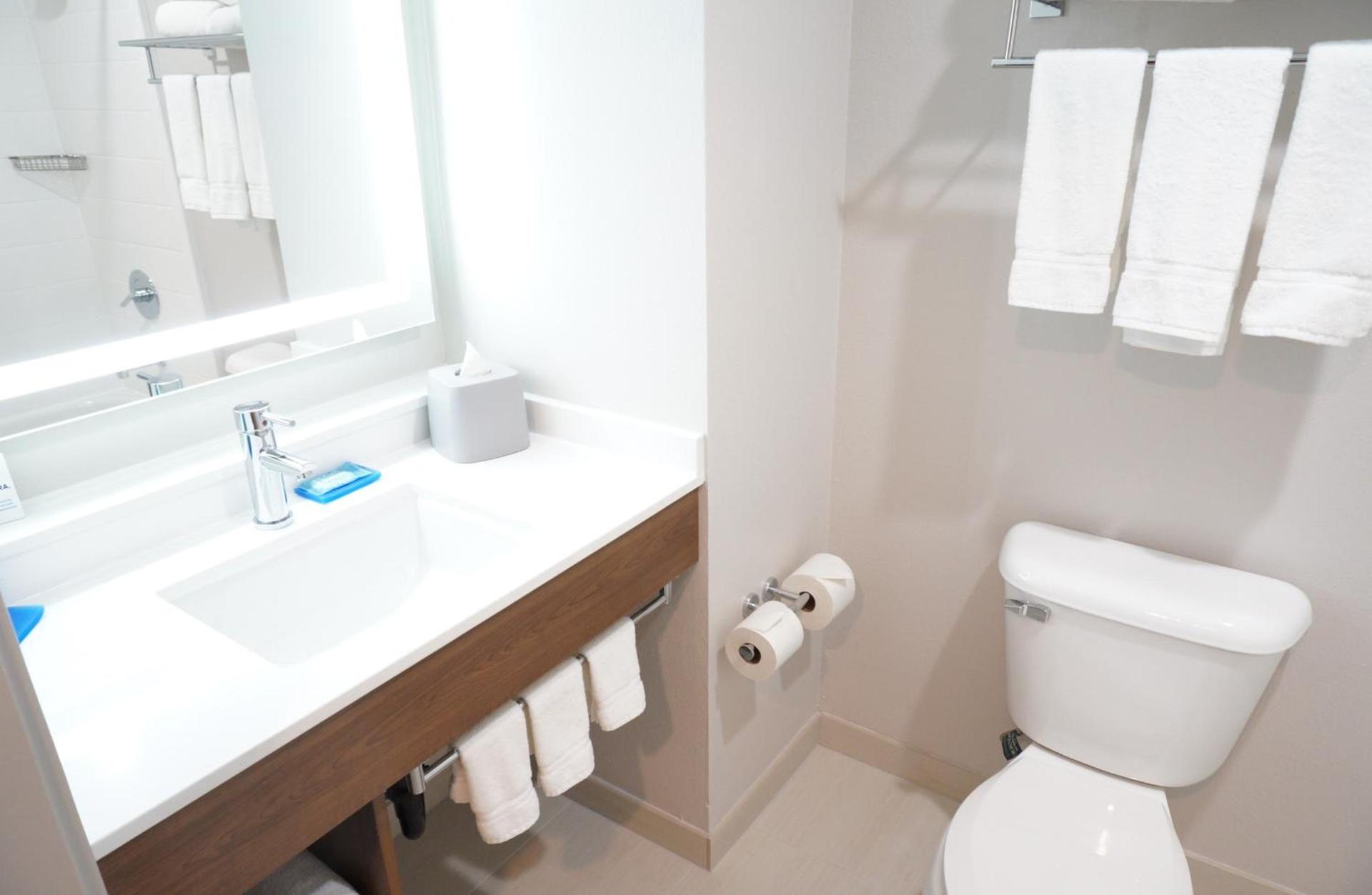 Holiday Inn Express Fremont - Milpitas Central by IHG photo 74
