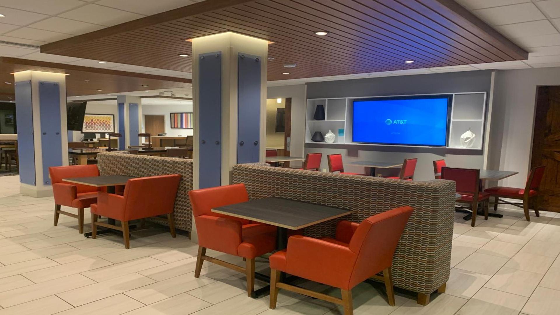 Holiday Inn Express & Suites - Middletown by IHG photo 22