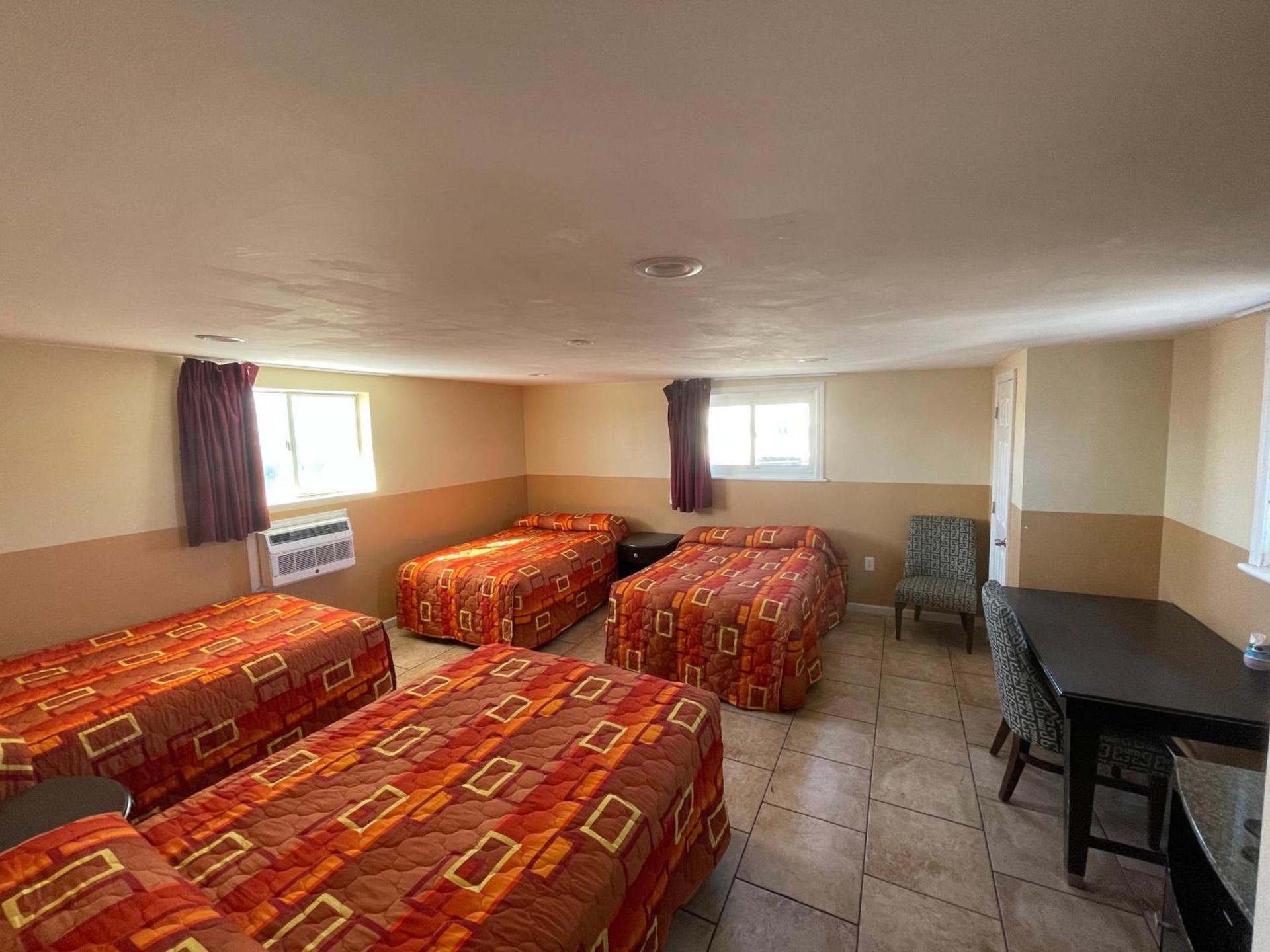 Anchor Motel photo 34