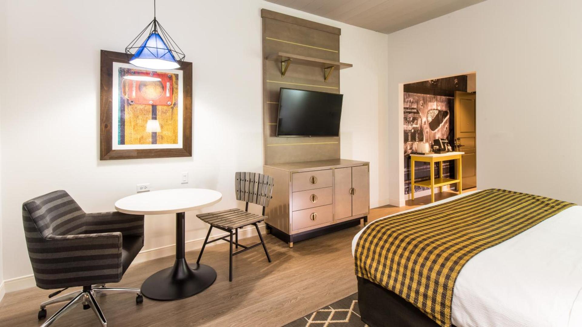 Hotel Indigo Hattiesburg by IHG photo 25