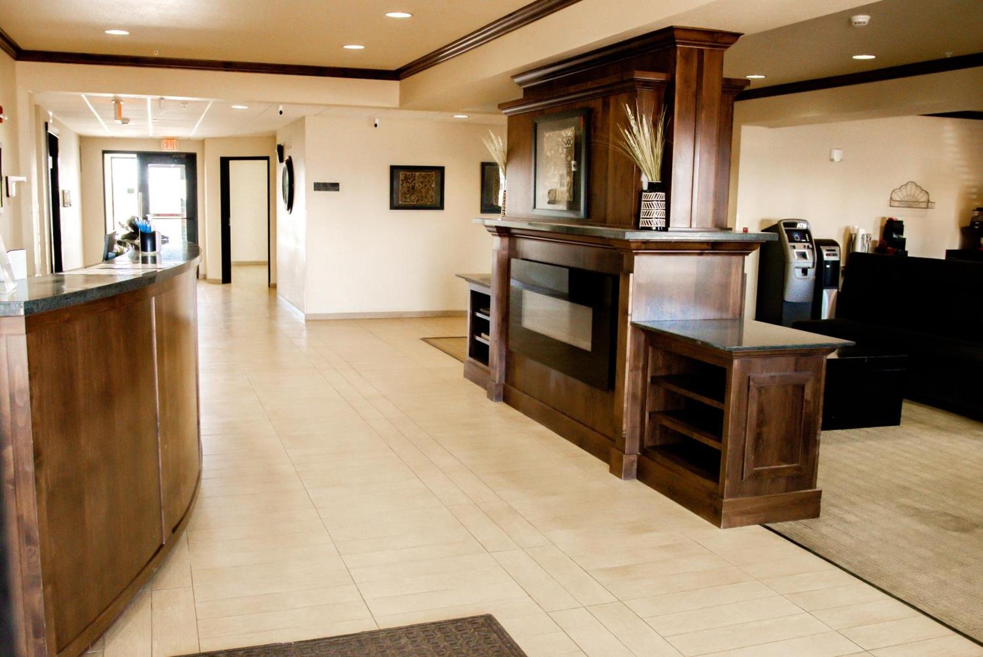 Black Gold Suites Stanley photo 4