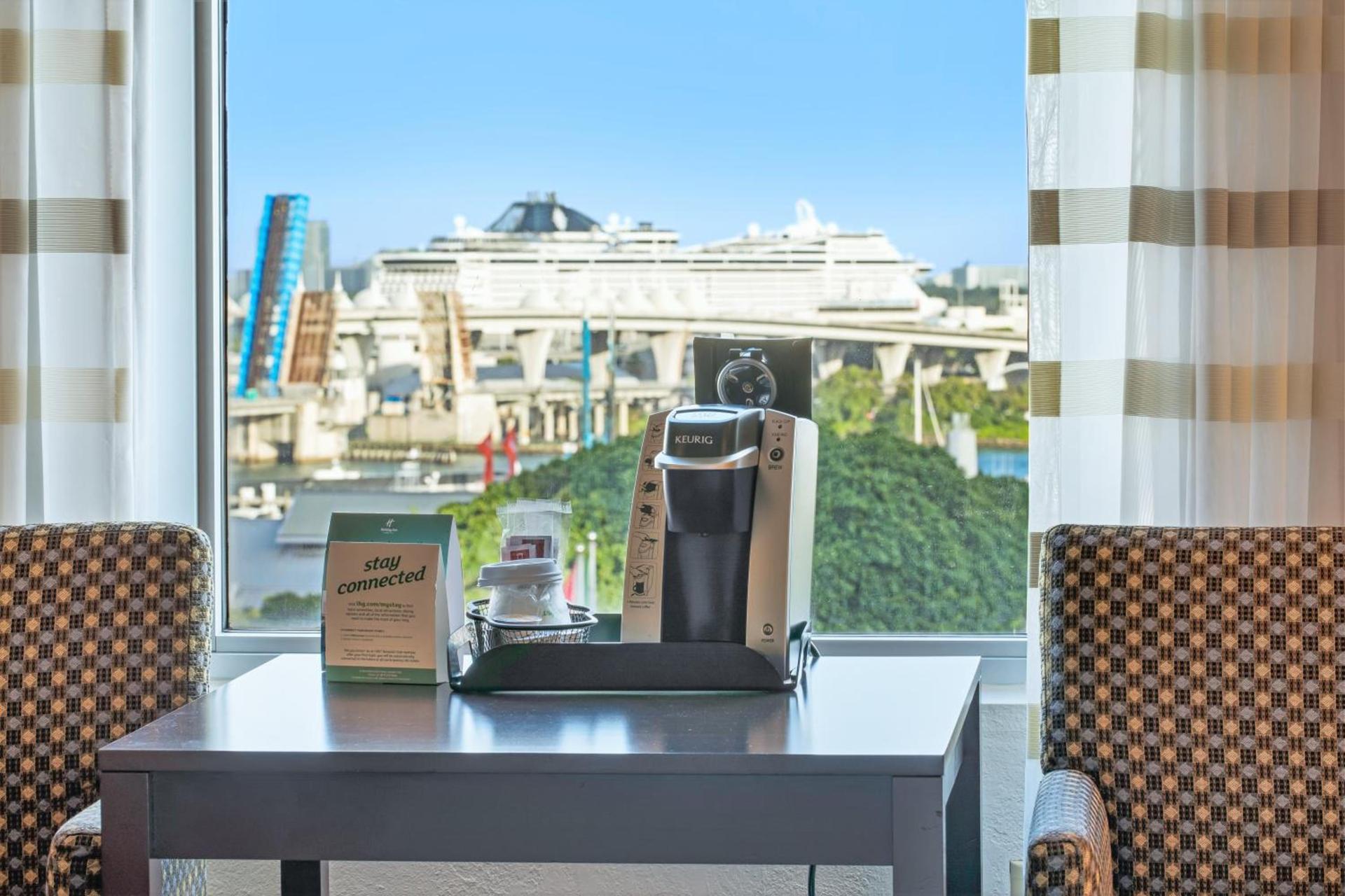 Holiday Inn Hotel Port of Miami-Downtown by IHG photo 41