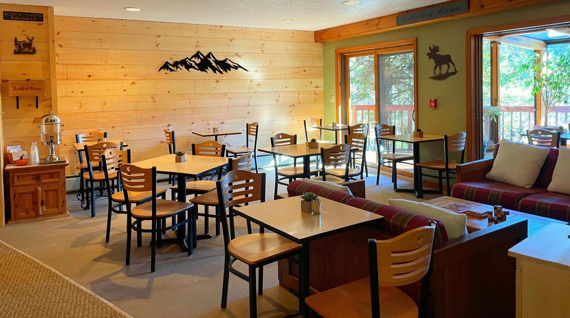 The Snowed Inn photo 46