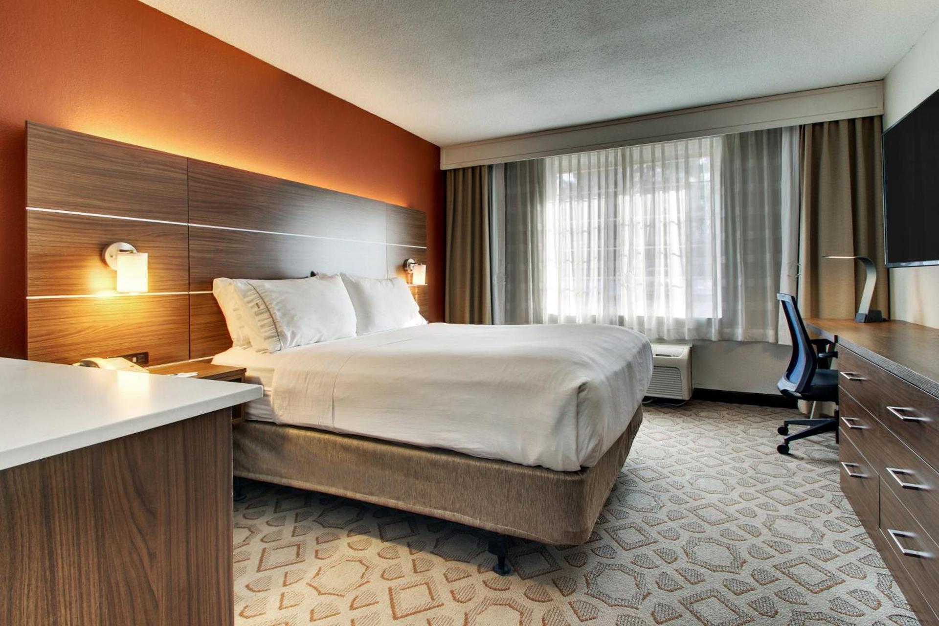 Holiday Inn Express Poughkeepsie by IHG photo 30