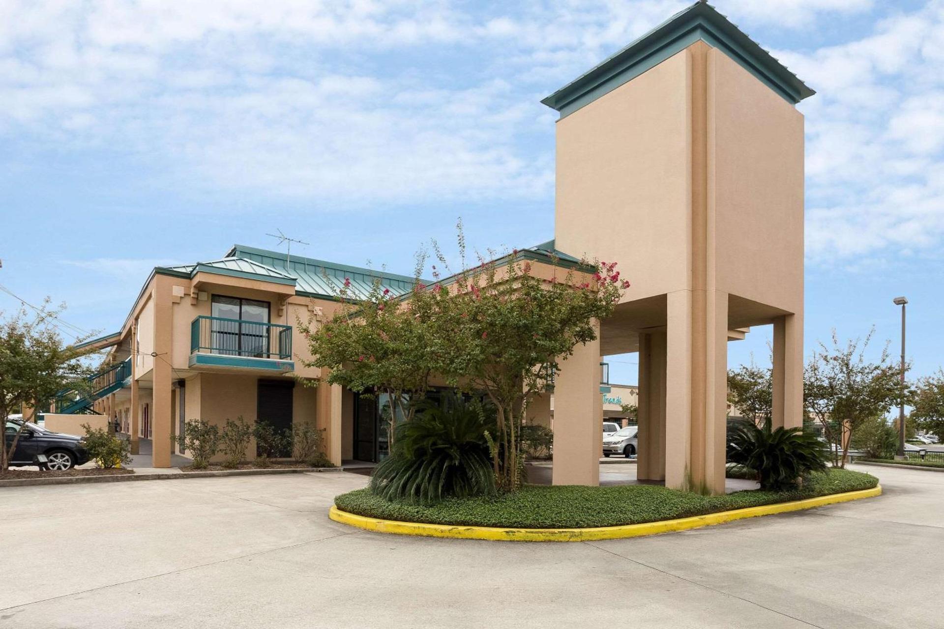 Rodeway Inn & Suites New Orleans Gentilly photo 1
