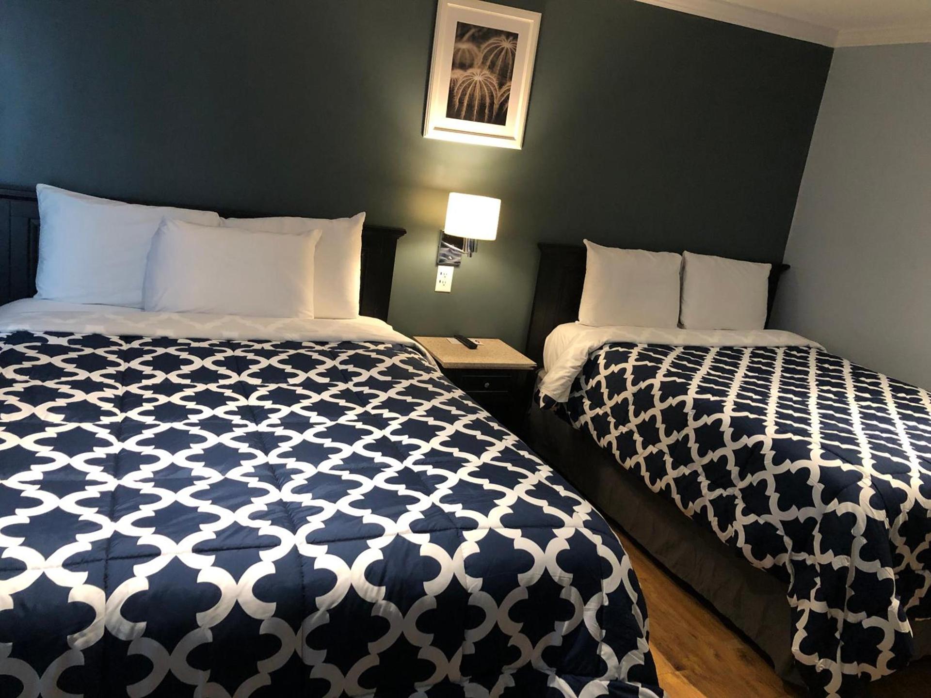 Jones Beach Hotel photo 19