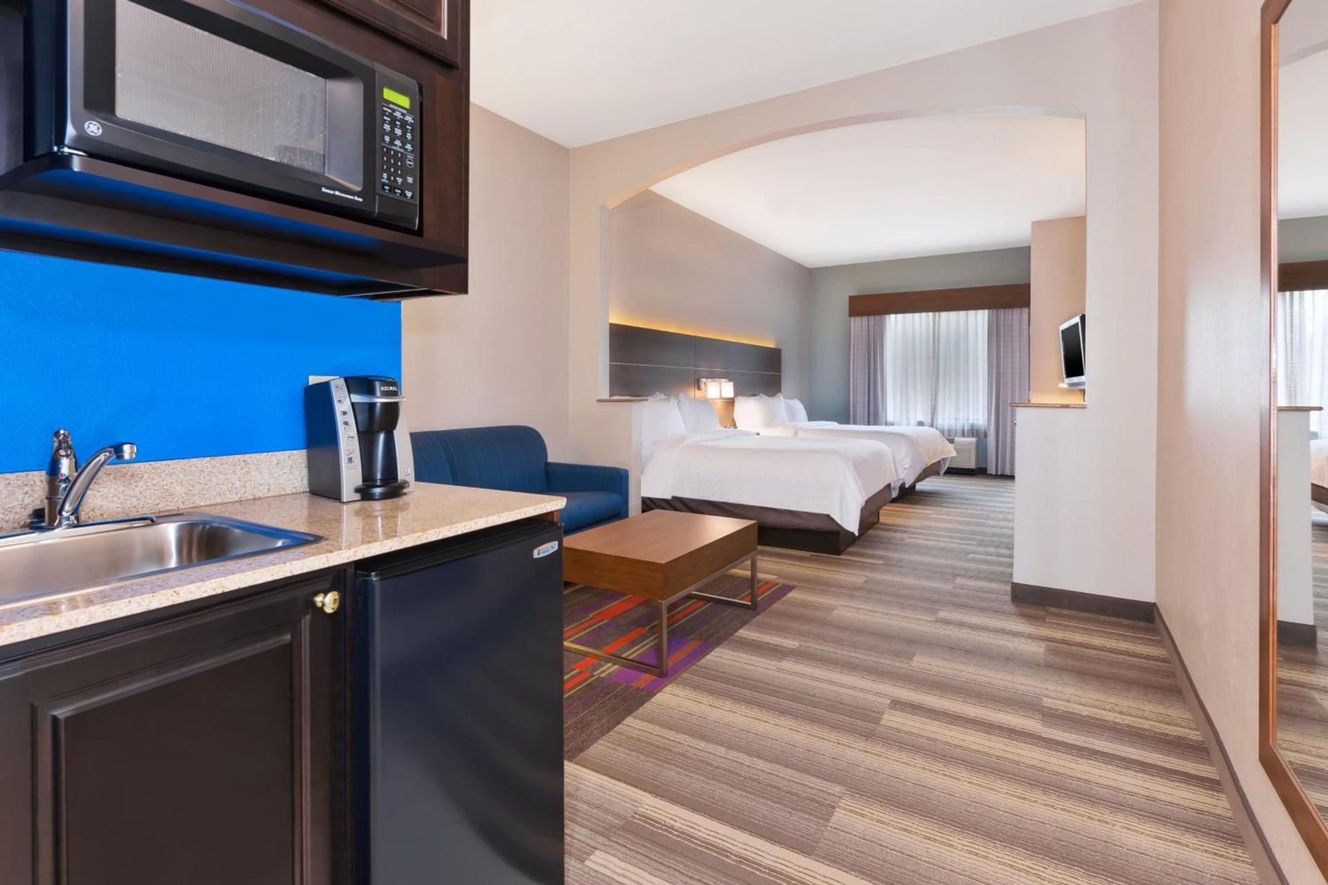 Holiday Inn Express Hotel & Suites Warminster-Horsham by IHG photo 35